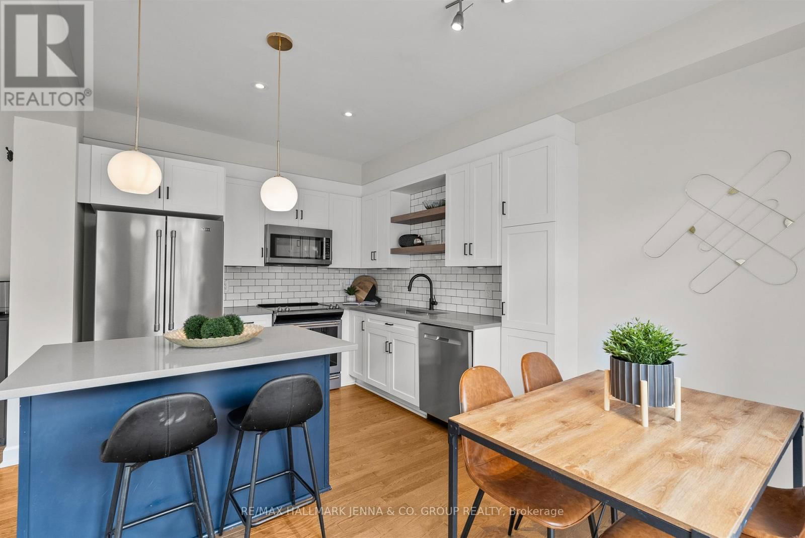 52 HACKAMORE CRESCENT Image 13