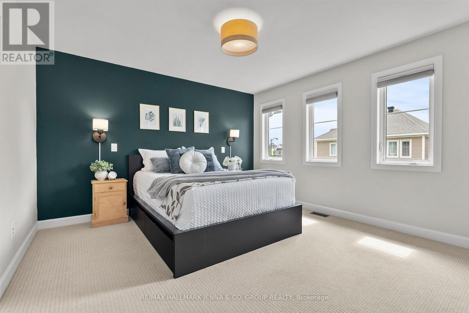 52 HACKAMORE CRESCENT Image 16
