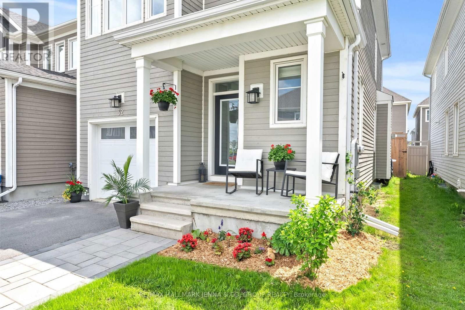 52 HACKAMORE CRESCENT Image 2