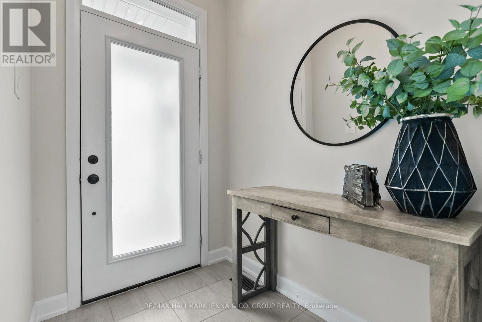 52 HACKAMORE CRESCENT Image 3