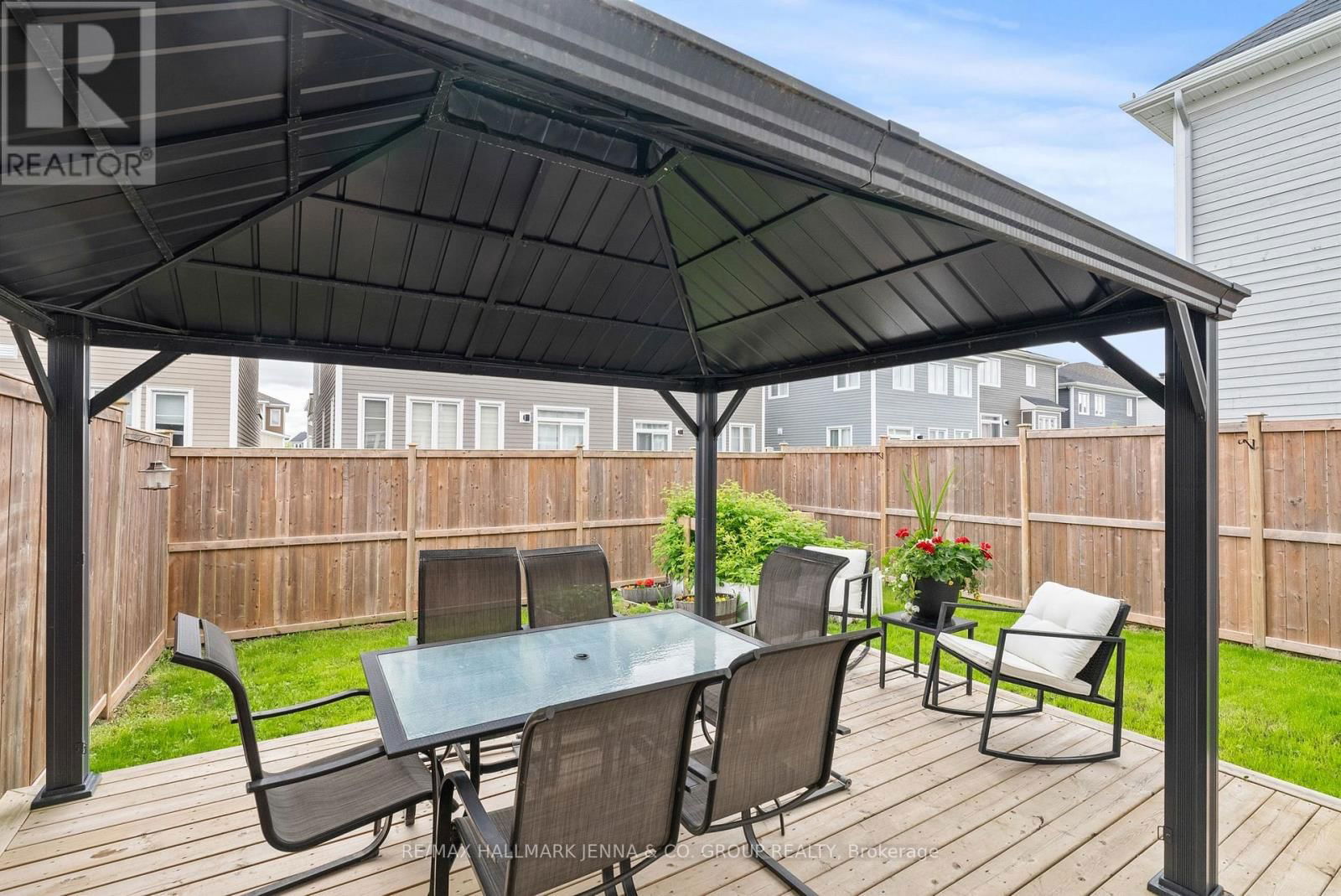 52 HACKAMORE CRESCENT Image 34