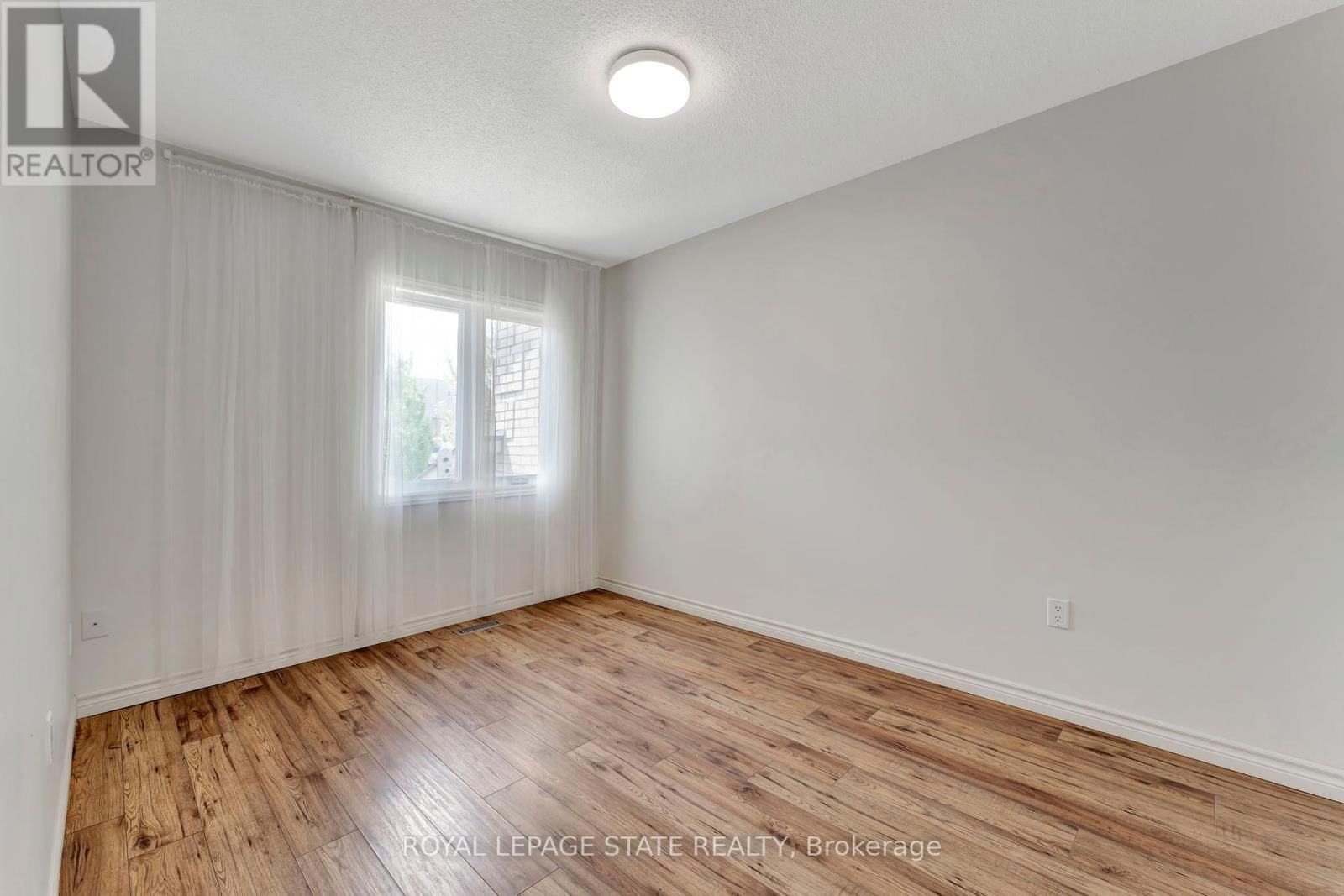 72 - 11 PIRIE DRIVE Image 19