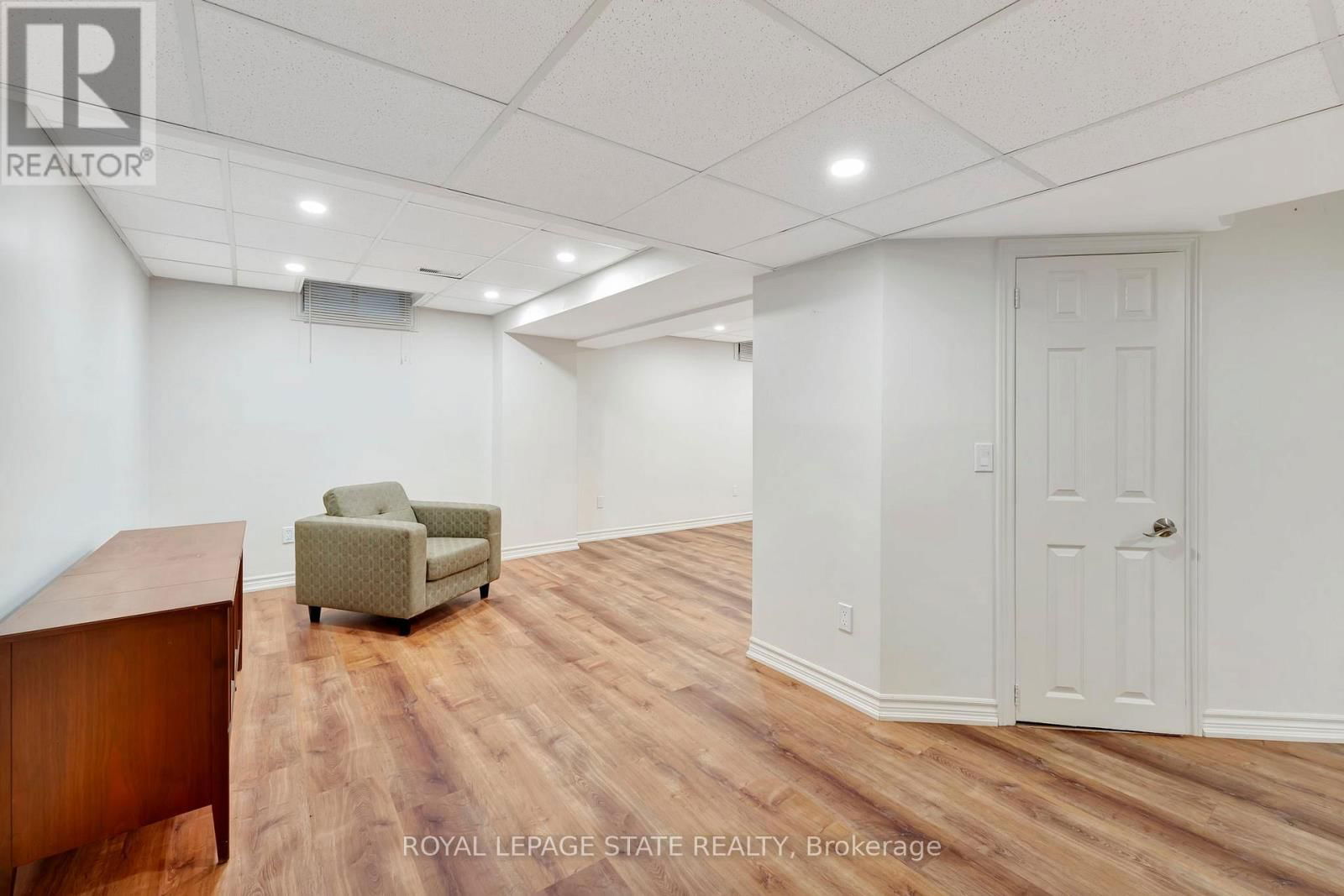 72 - 11 PIRIE DRIVE Image 25