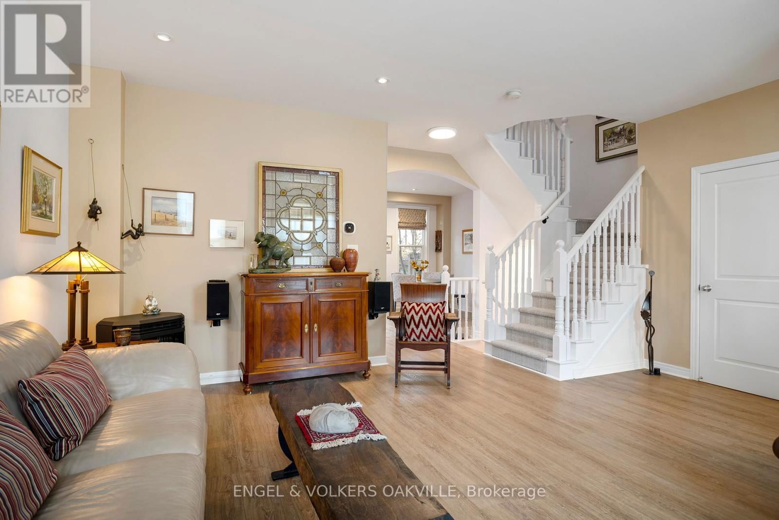 9 BLACKBIRD STREET Image 4