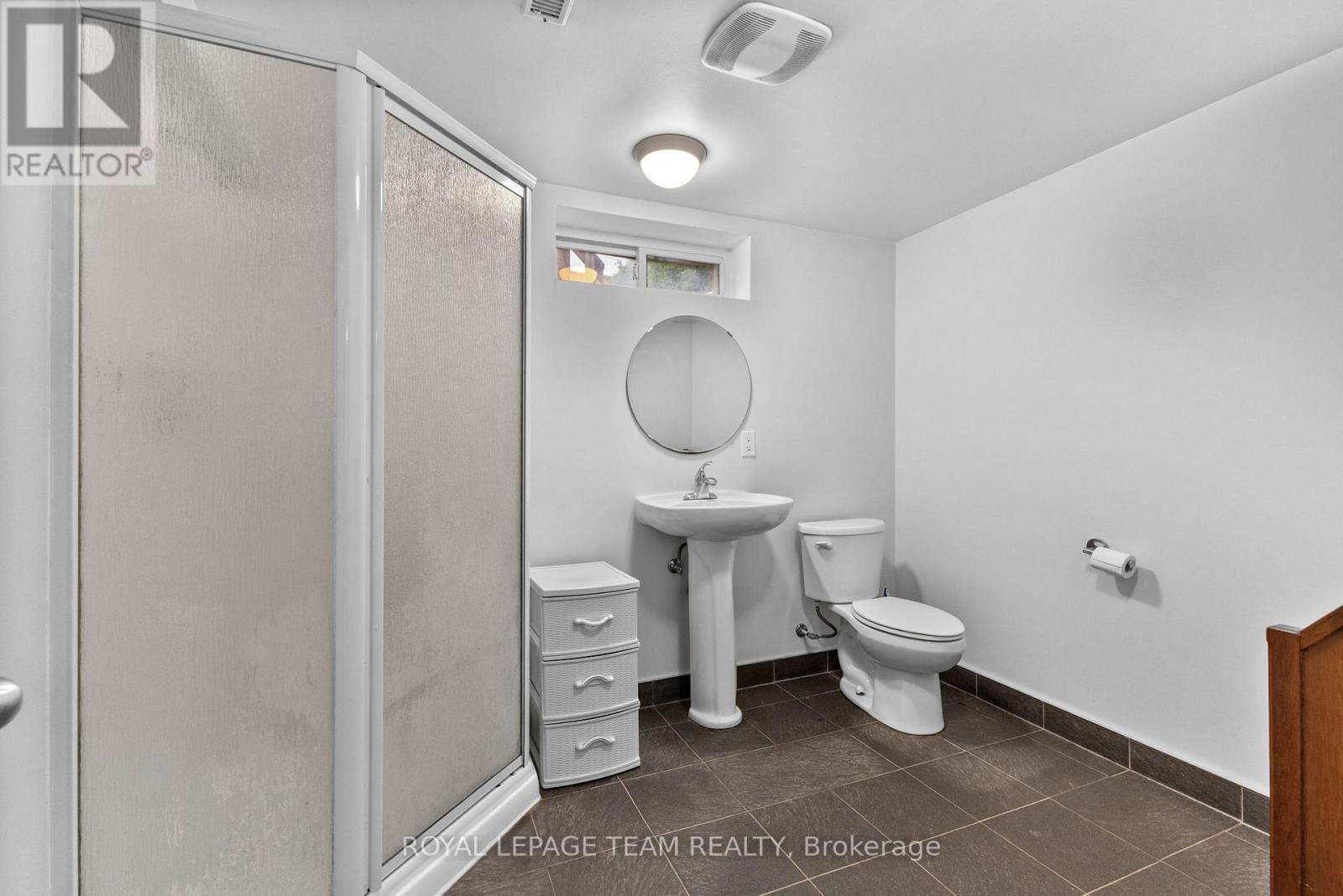 599 MUTUAL STREET Image 35