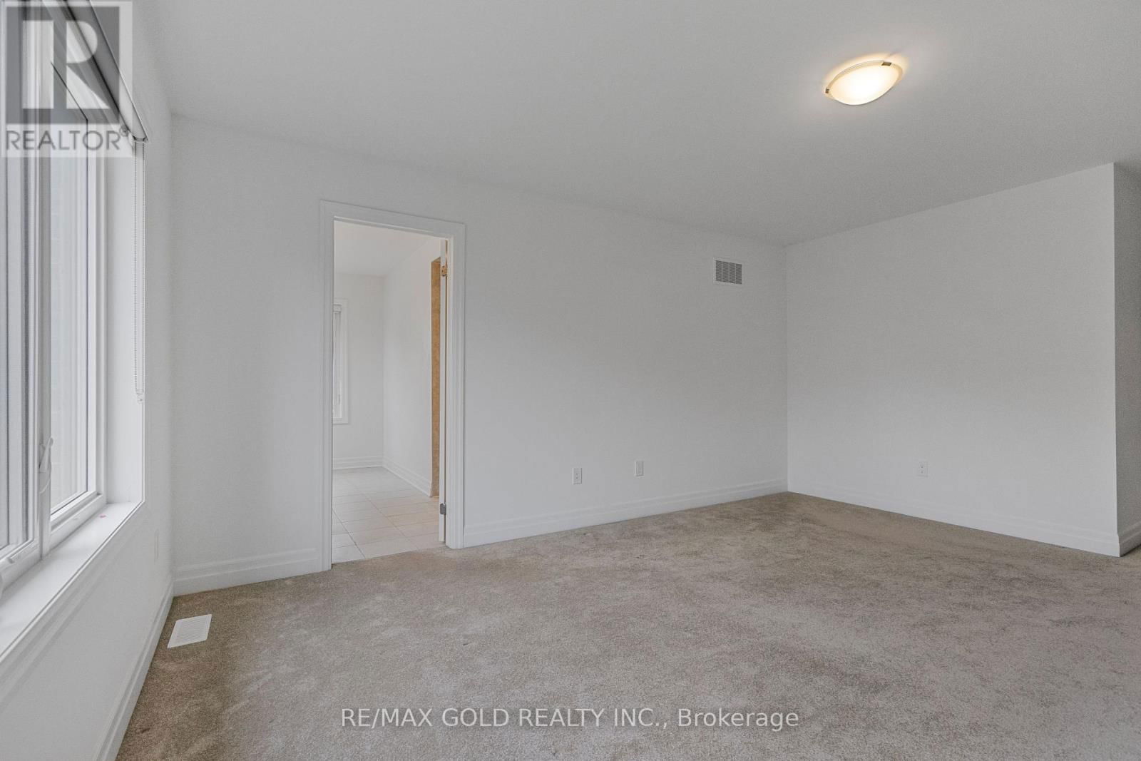 165 FORESTWALK STREET Image 24