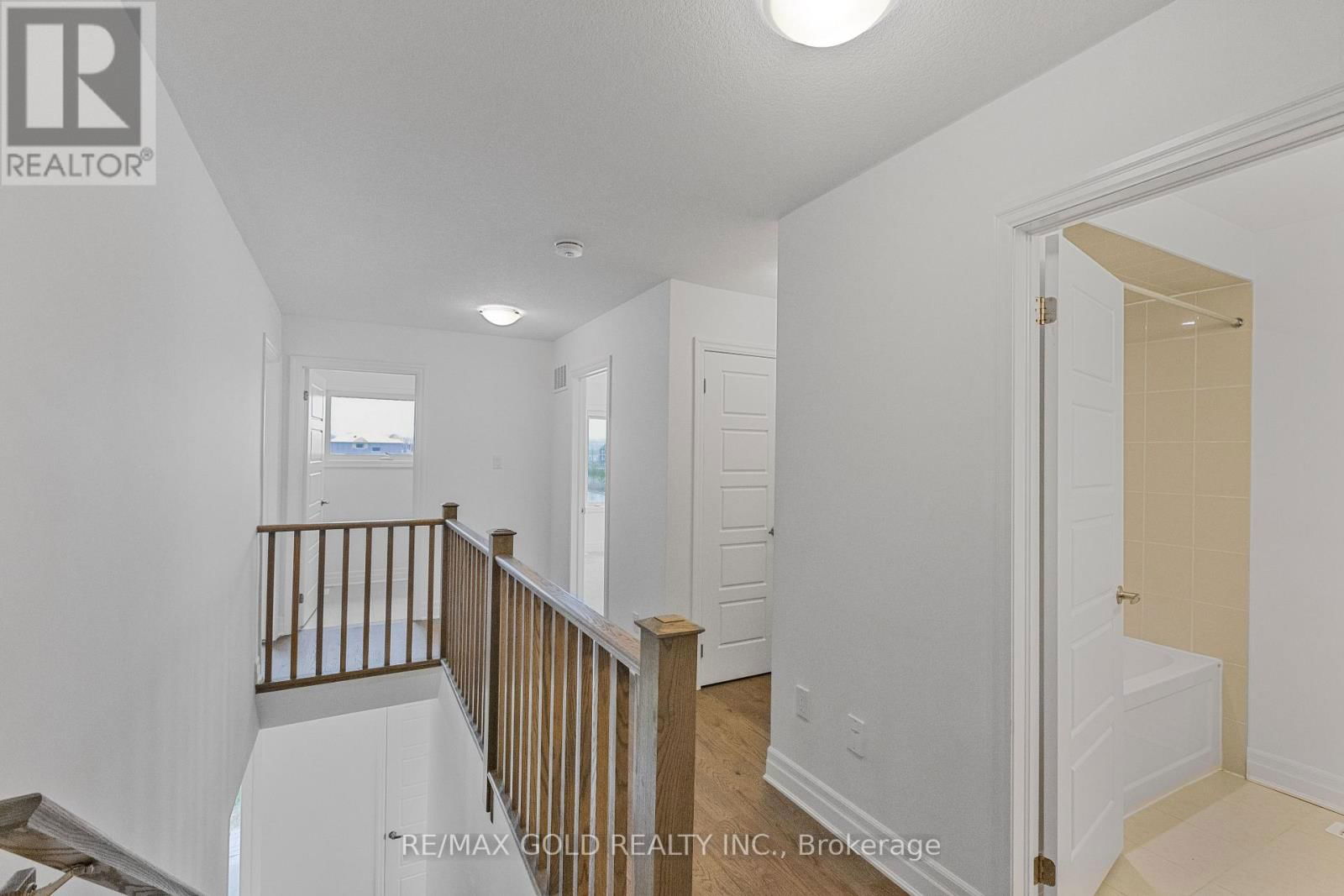 165 FORESTWALK STREET Image 28