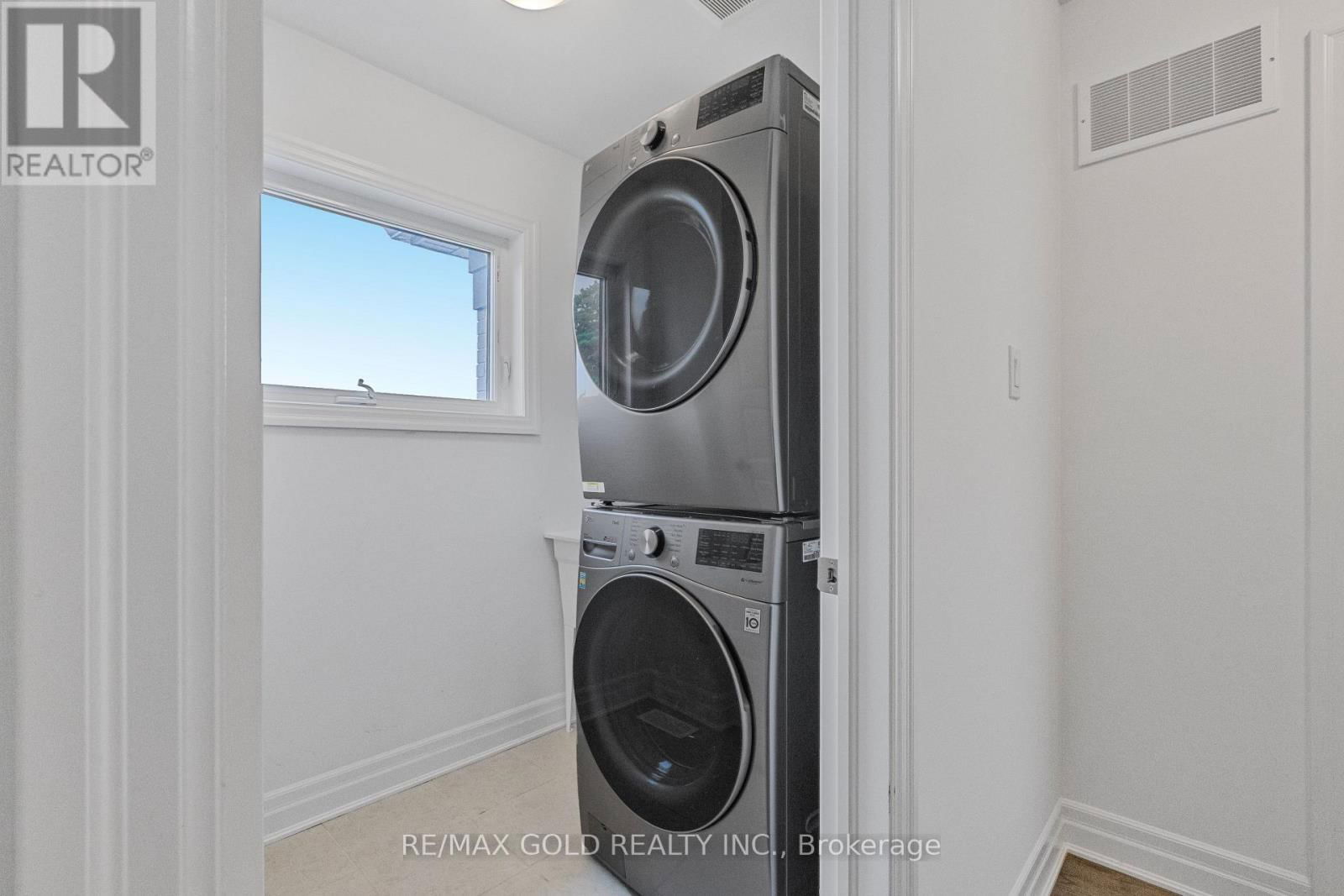 165 FORESTWALK STREET Image 34