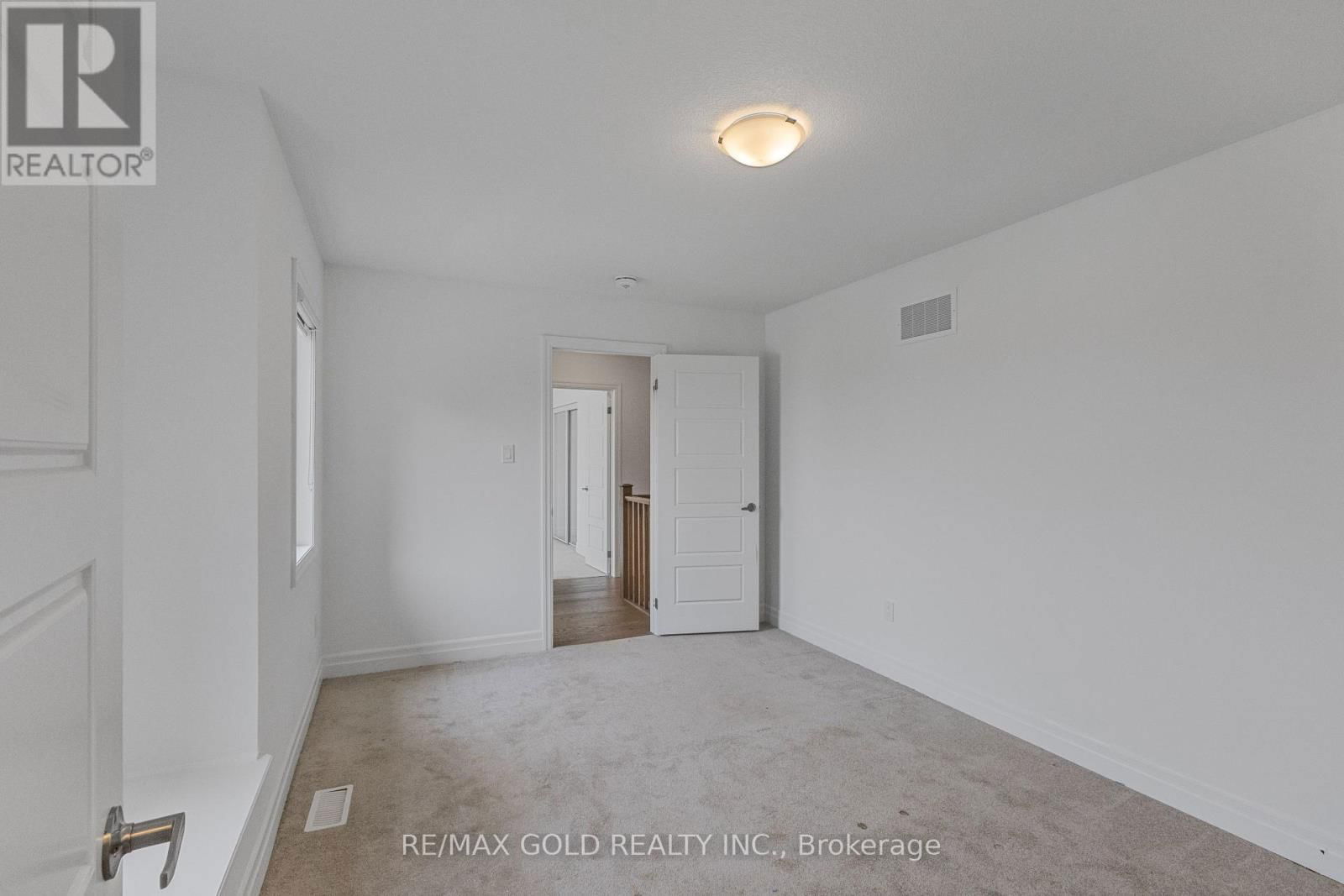 165 FORESTWALK STREET Image 36