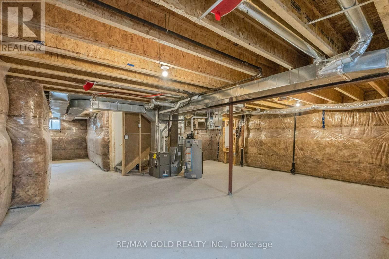 165 FORESTWALK STREET Image 39