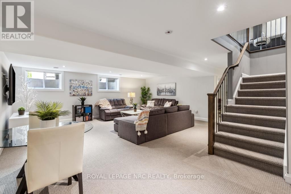 17 MILLS LANE Image 25