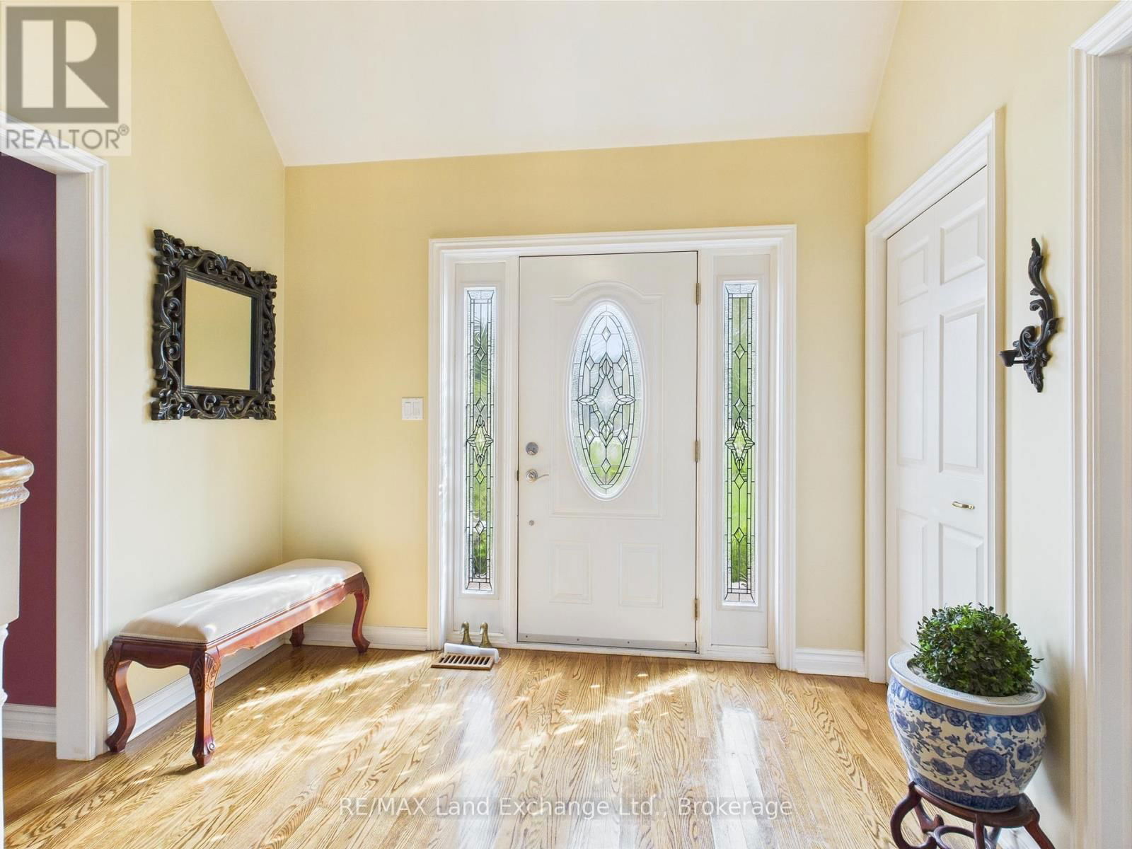 4 EASTWOOD CRESCENT Image 2