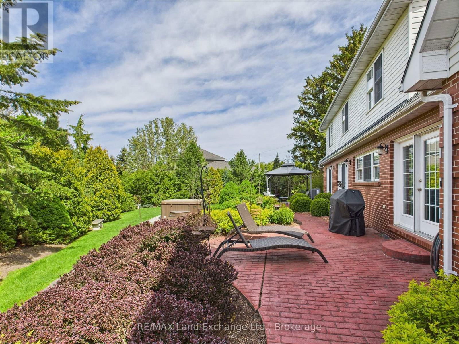 4 EASTWOOD CRESCENT Image 28