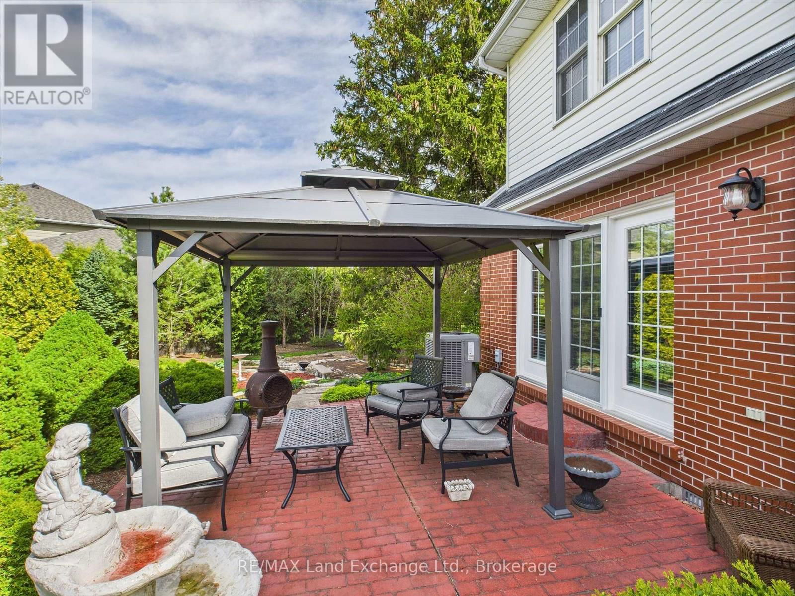 4 EASTWOOD CRESCENT Image 29
