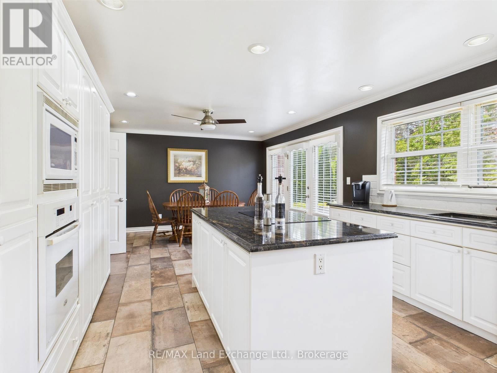 4 EASTWOOD CRESCENT Image 9