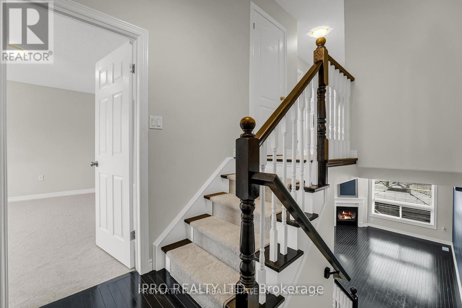upper - 52 DARTMOUTH GATE Image 9