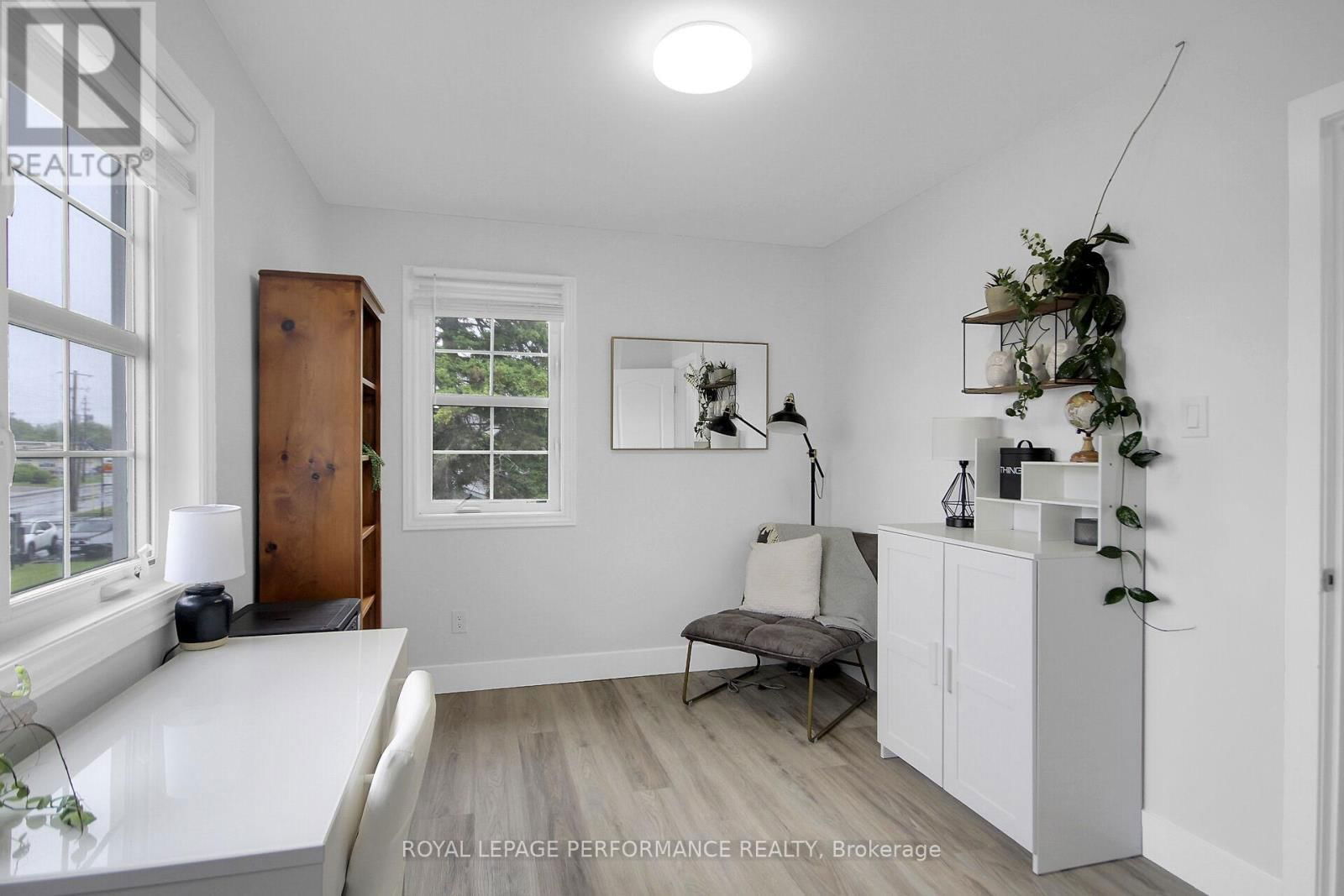 201 - 245 EQUINOX DRIVE Image 15