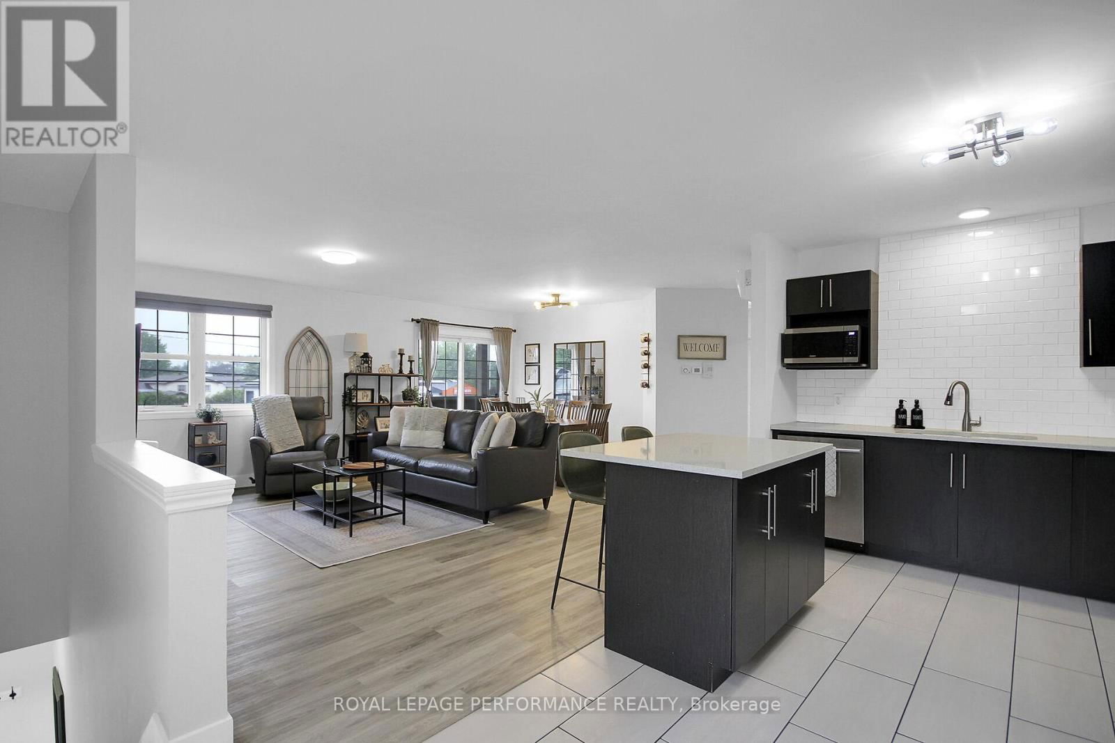 201 - 245 EQUINOX DRIVE Image 7