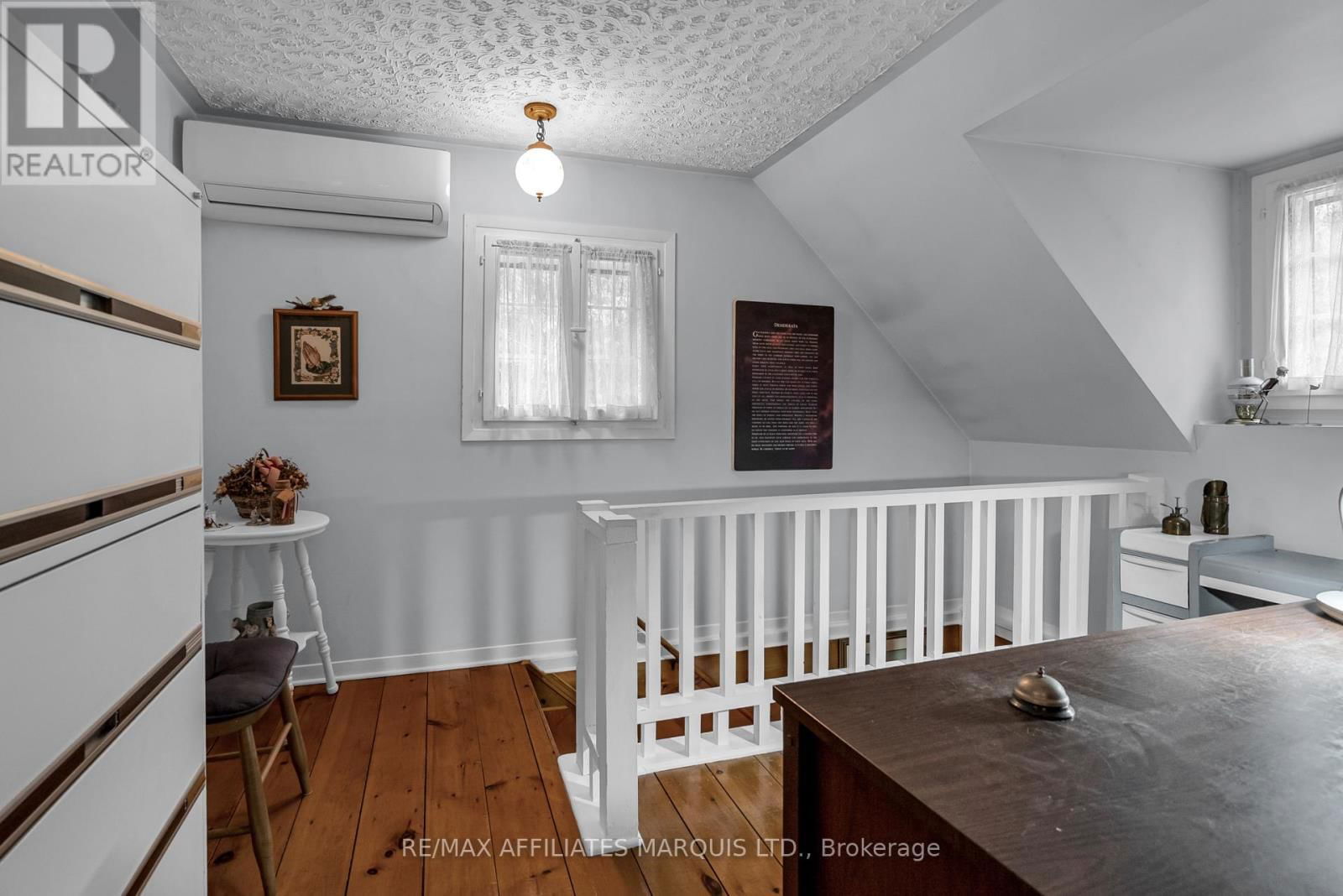 17228 HEADLINE ROAD WEST Image 20