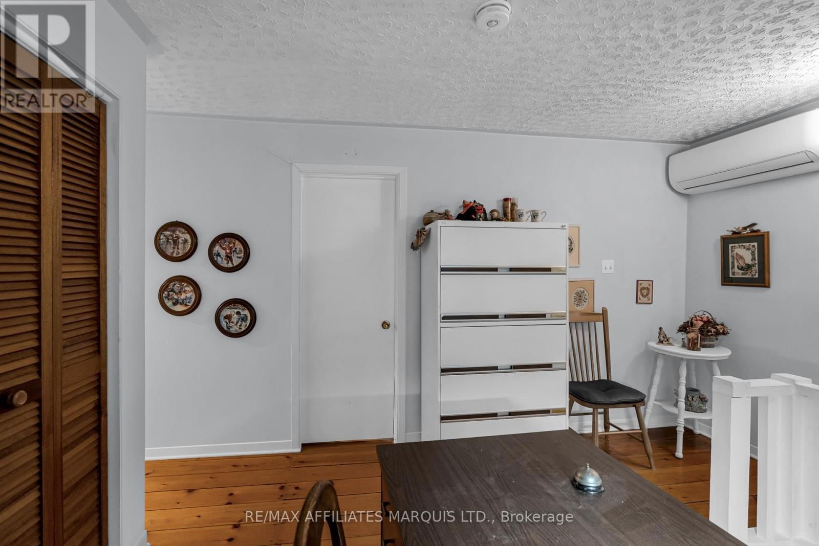 17228 HEADLINE ROAD WEST Image 22