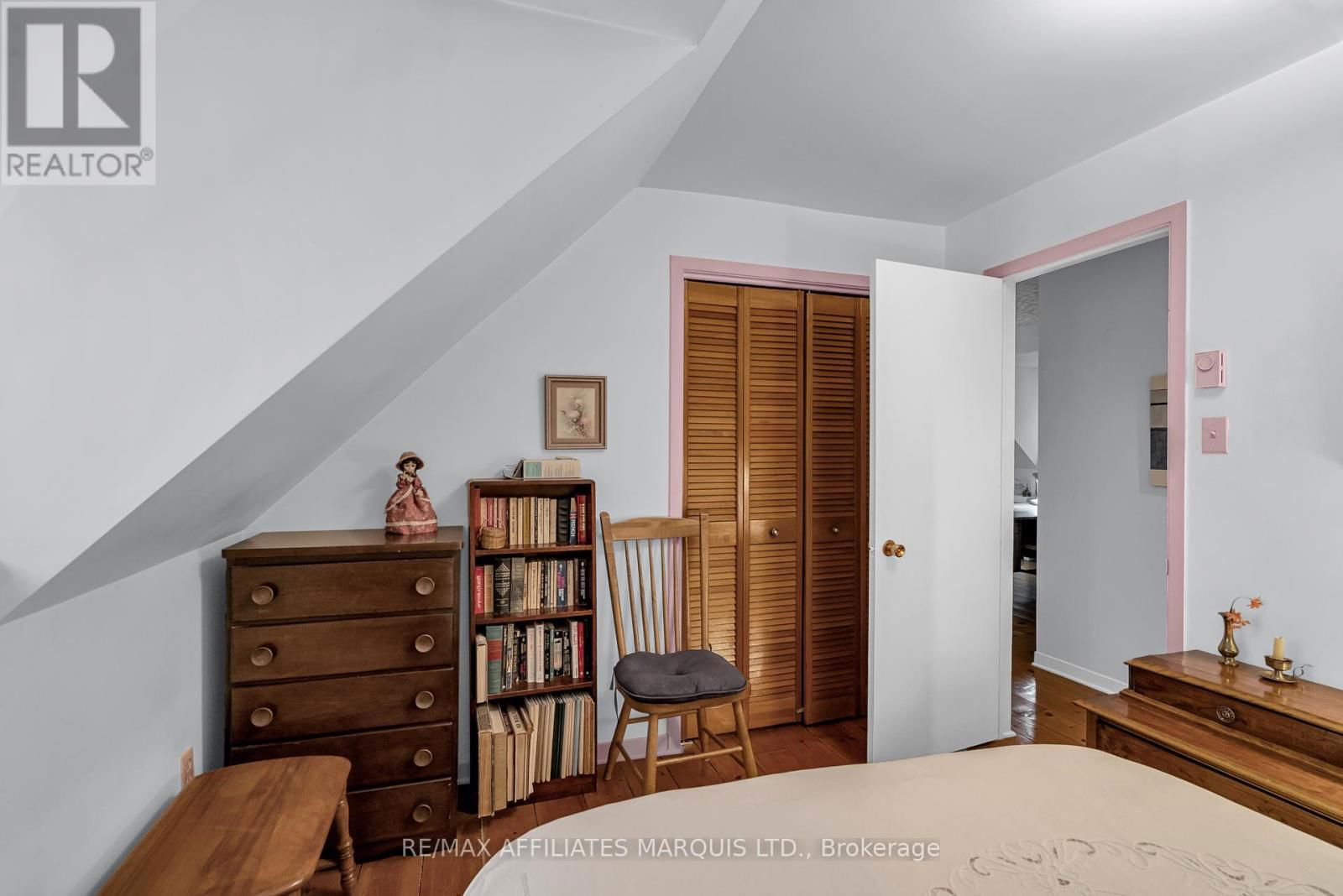 17228 HEADLINE ROAD WEST Image 26