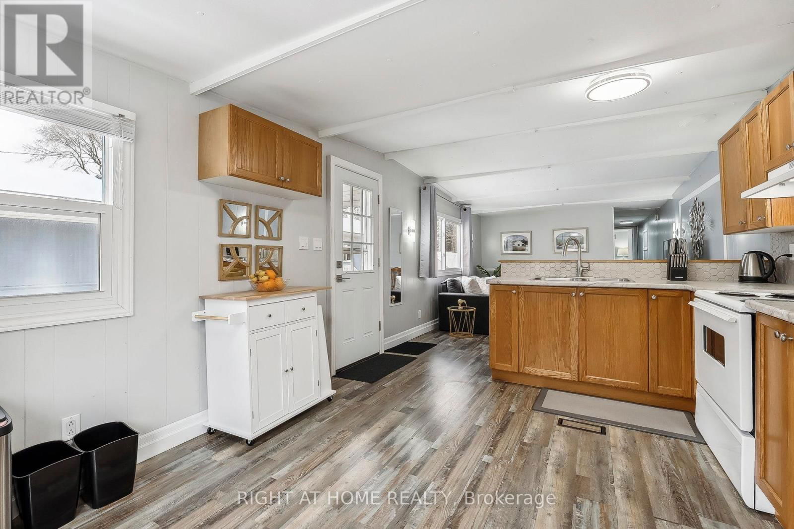 4584 ABIGAIL LANE Image 4