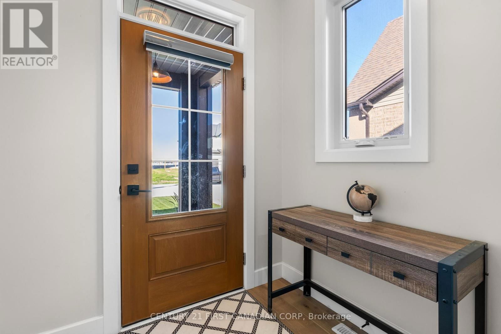 128 SCOTTS DRIVE Image 11