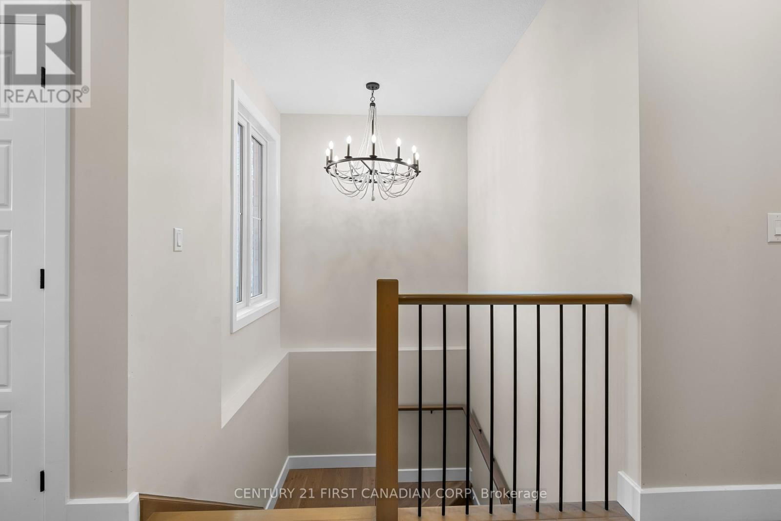 128 SCOTTS DRIVE Image 15