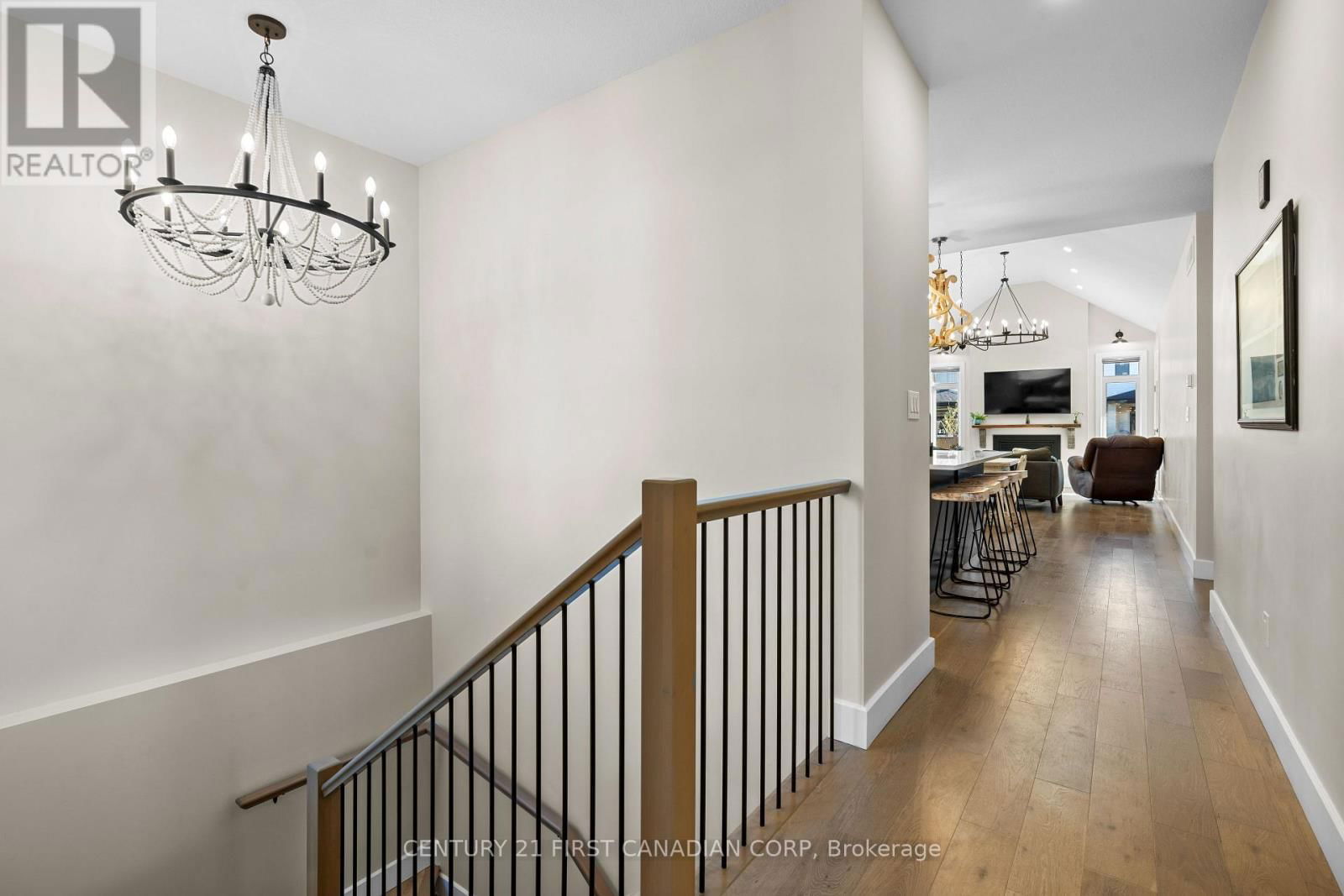 128 SCOTTS DRIVE Image 16