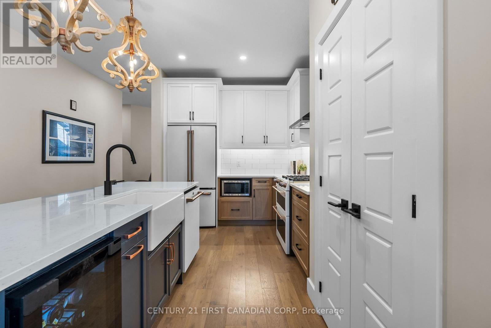 128 SCOTTS DRIVE Image 20