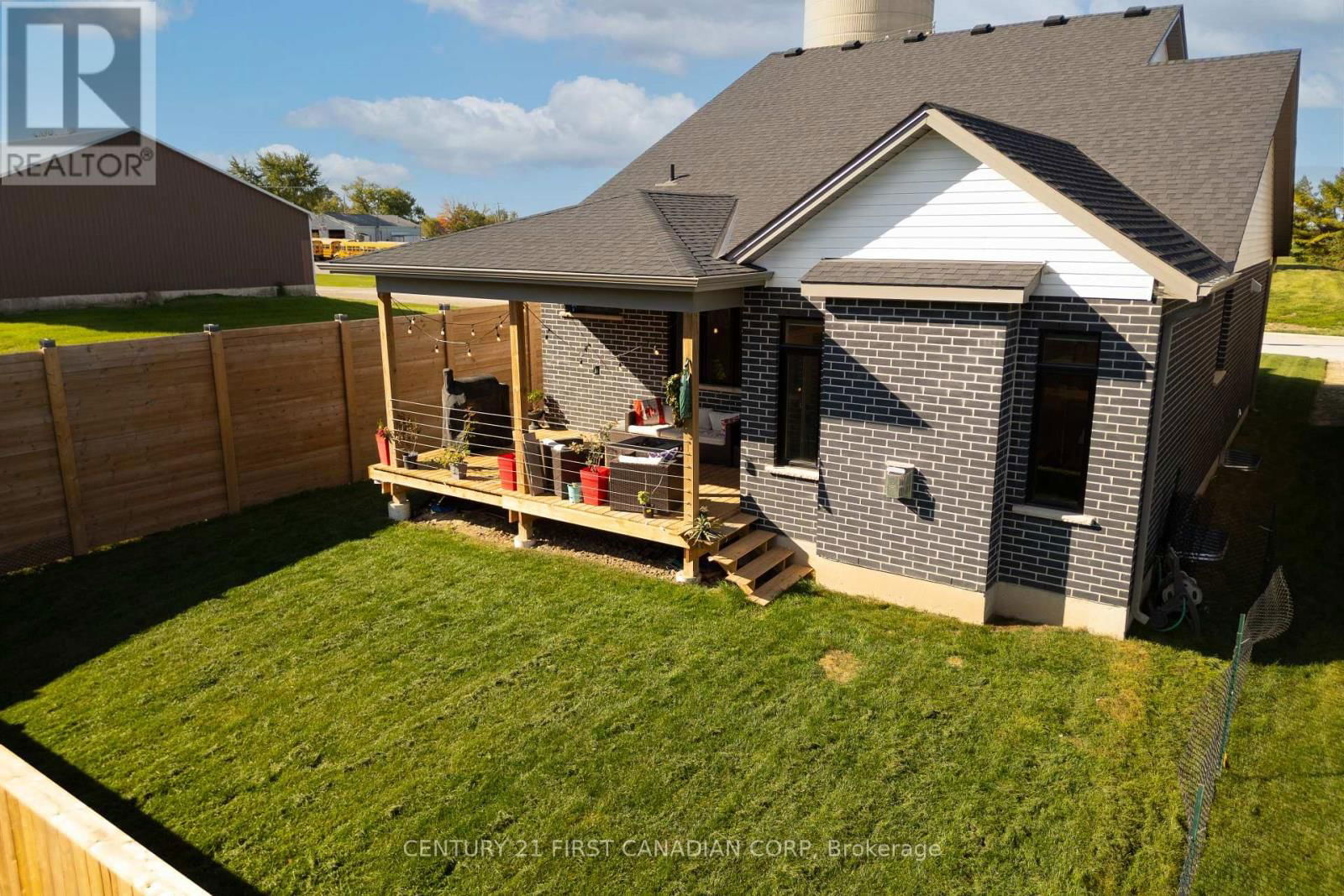 128 SCOTTS DRIVE Image 5