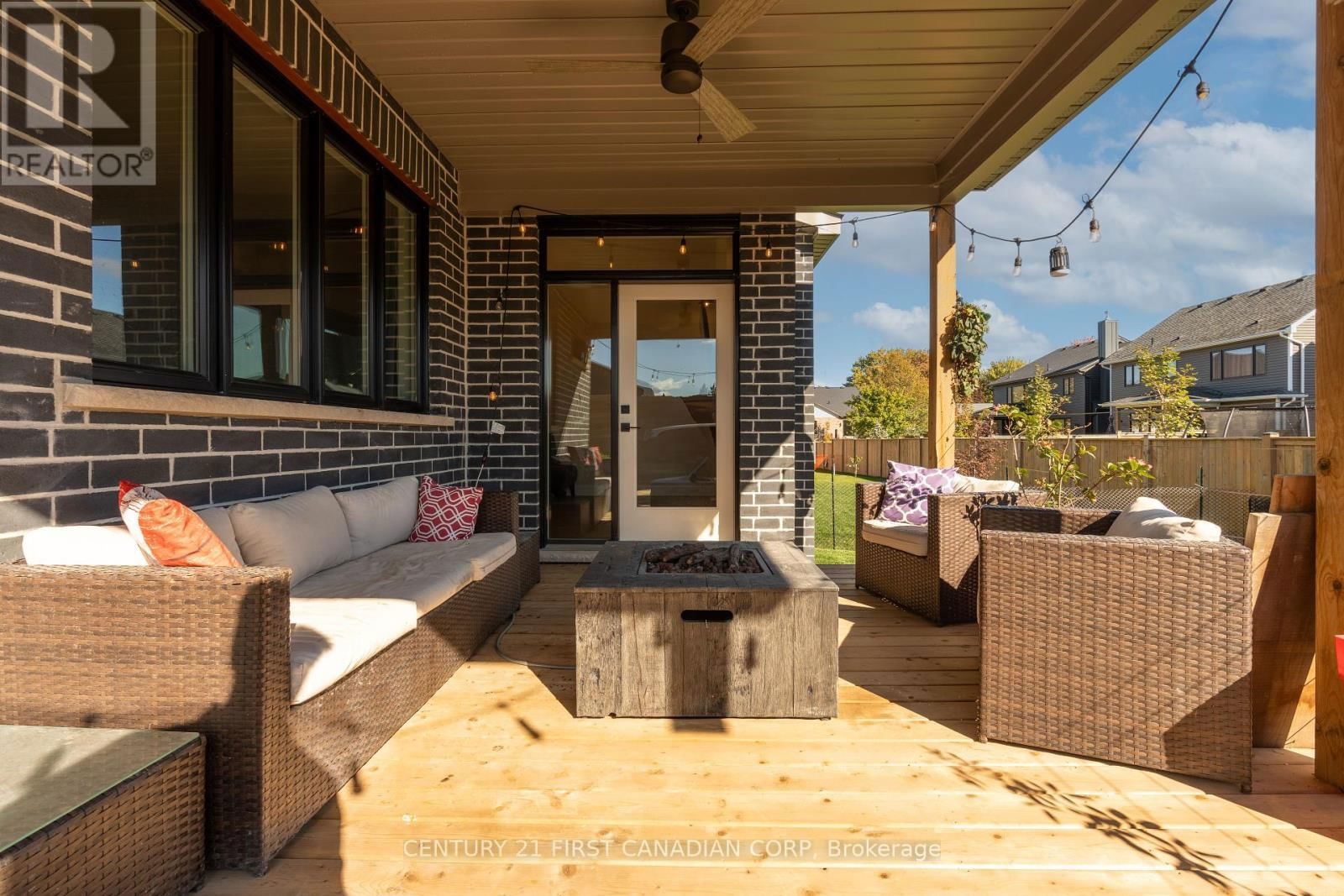 128 SCOTTS DRIVE Image 8