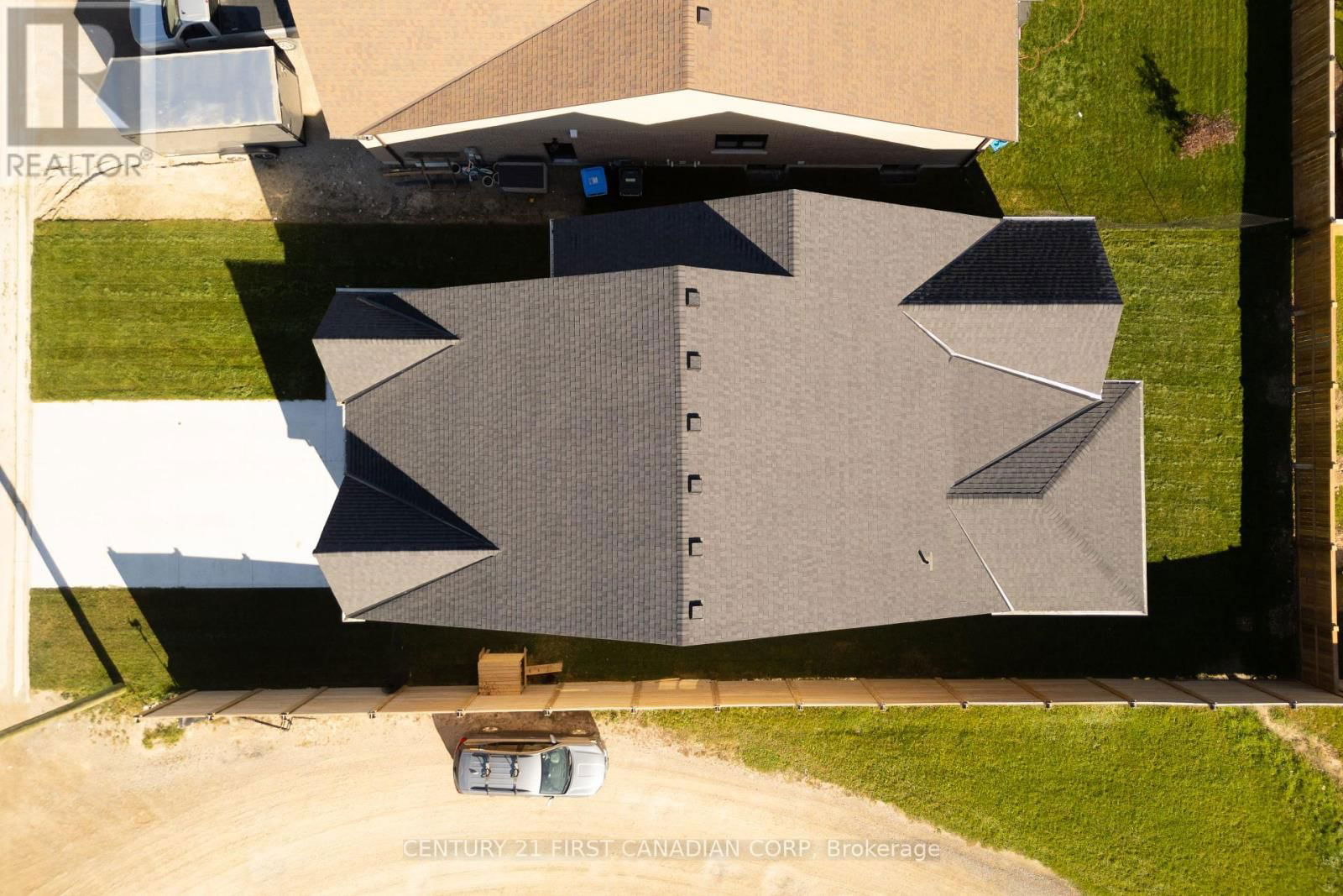 128 SCOTTS DRIVE Image 9