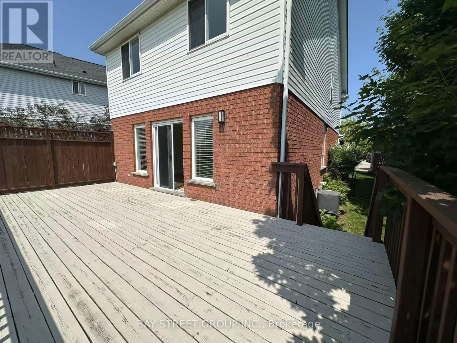19 SILVERSMITH COURT Image 18