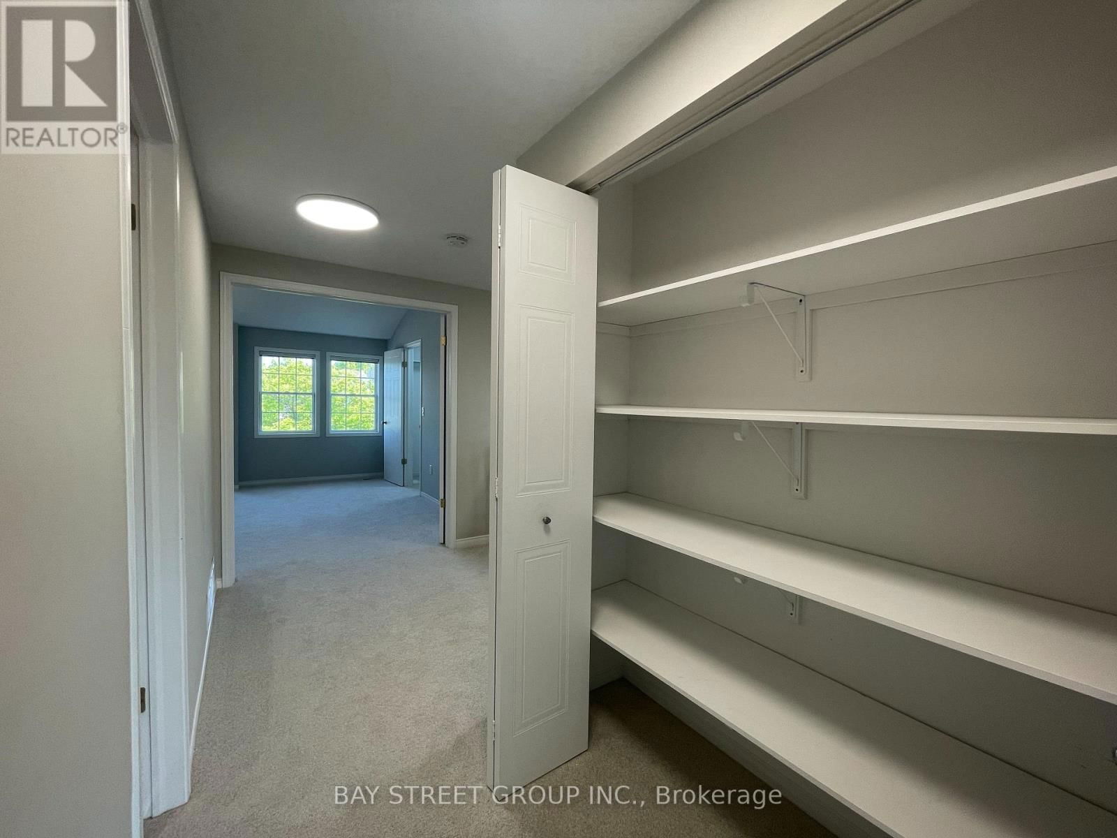 19 SILVERSMITH COURT Image 31