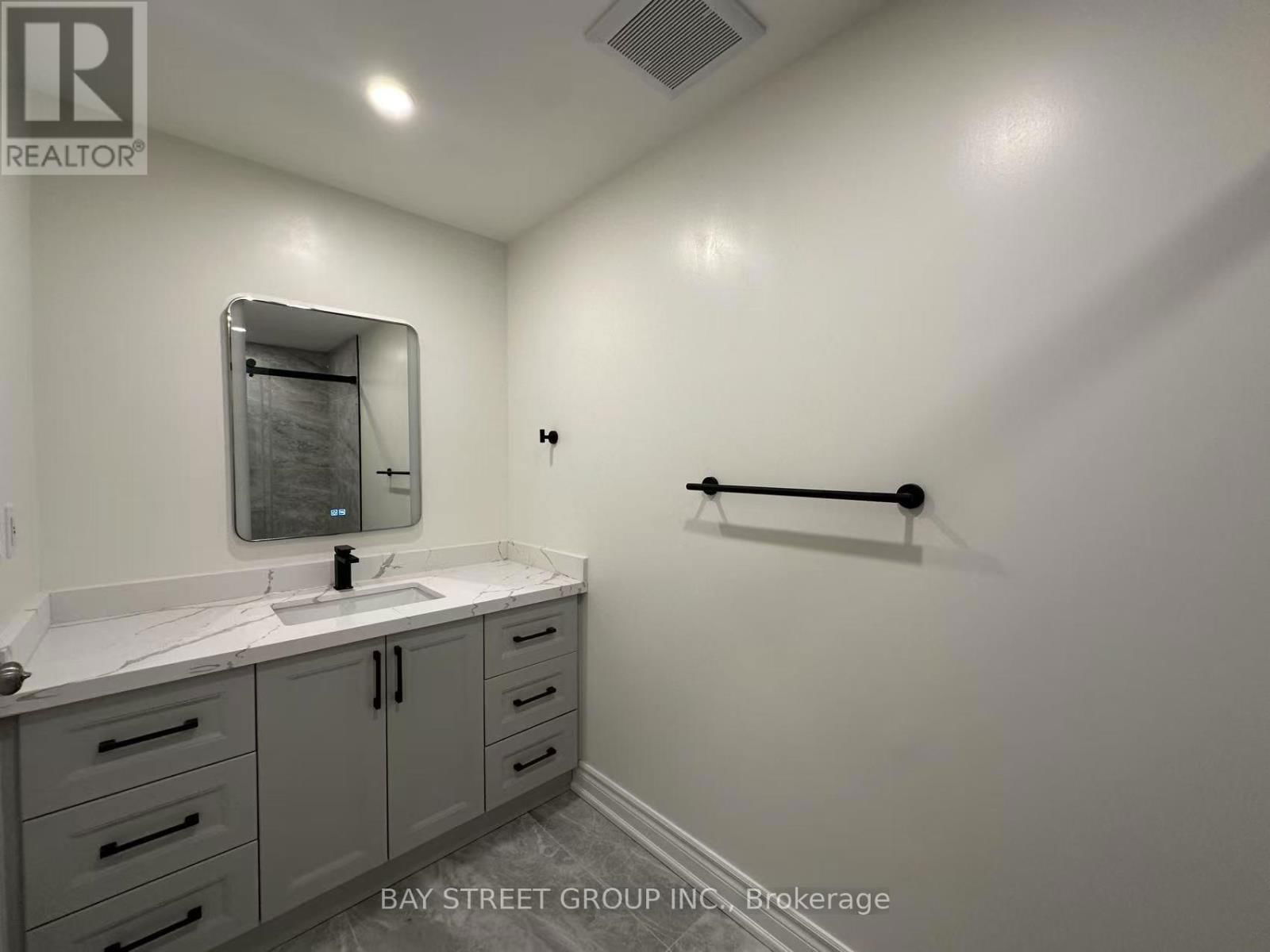 19 SILVERSMITH COURT Image 37