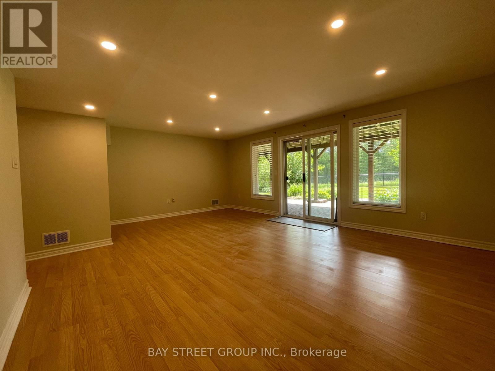 19 SILVERSMITH COURT Image 41