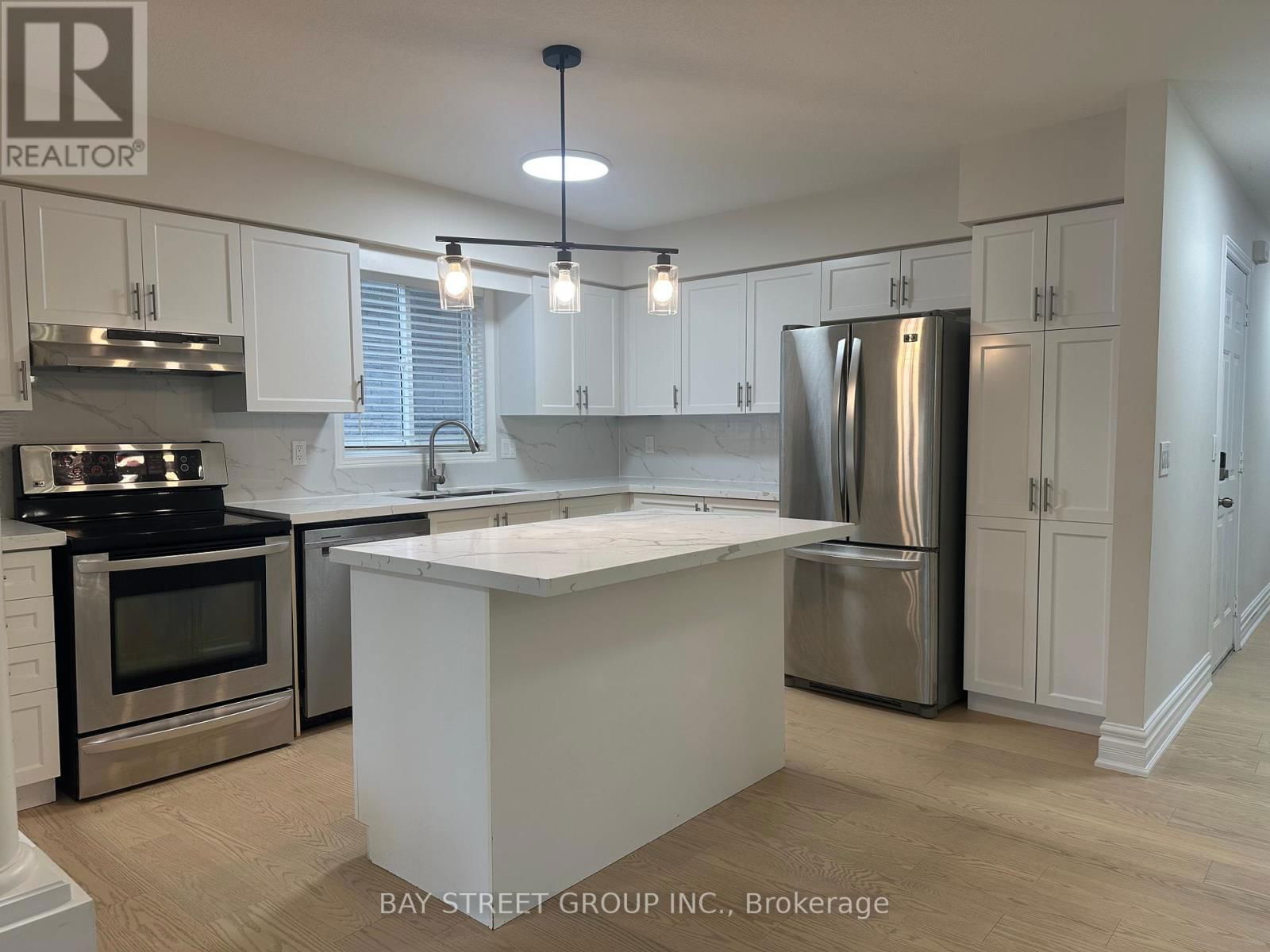 19 SILVERSMITH COURT Image 8