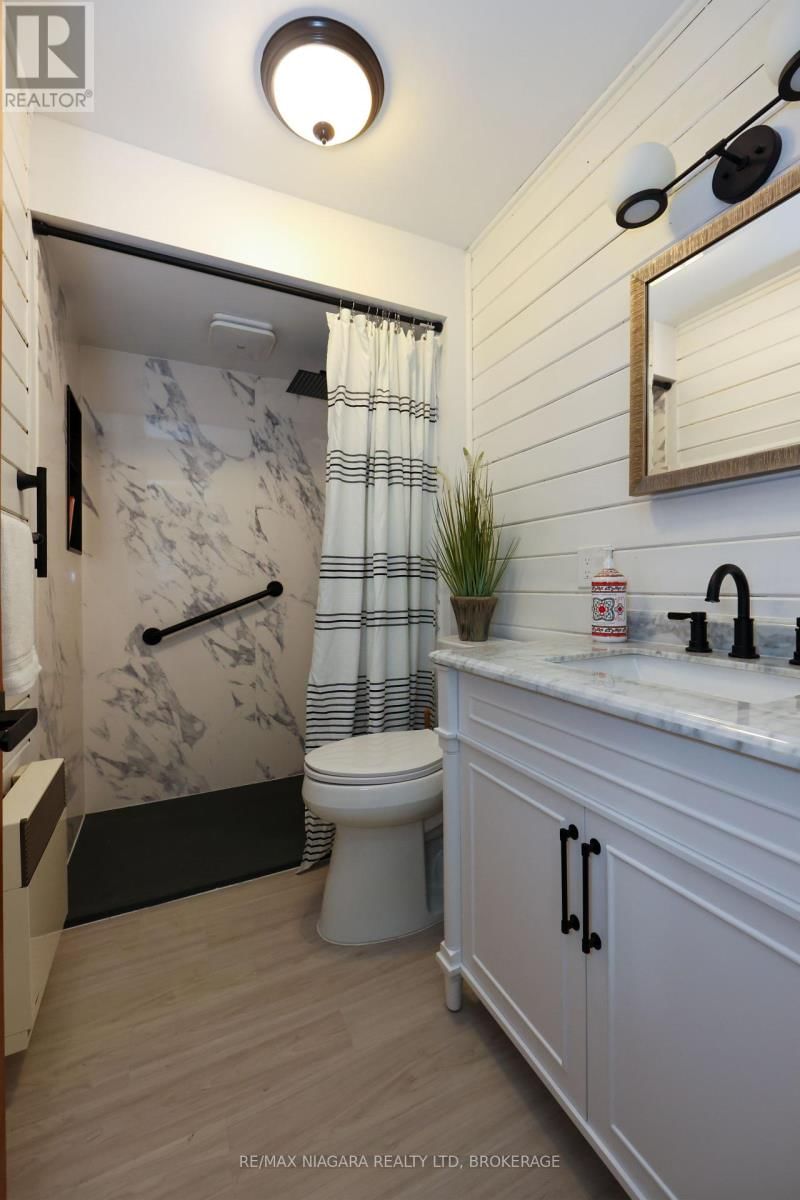 31 SPRUCE DRIVE Image 15