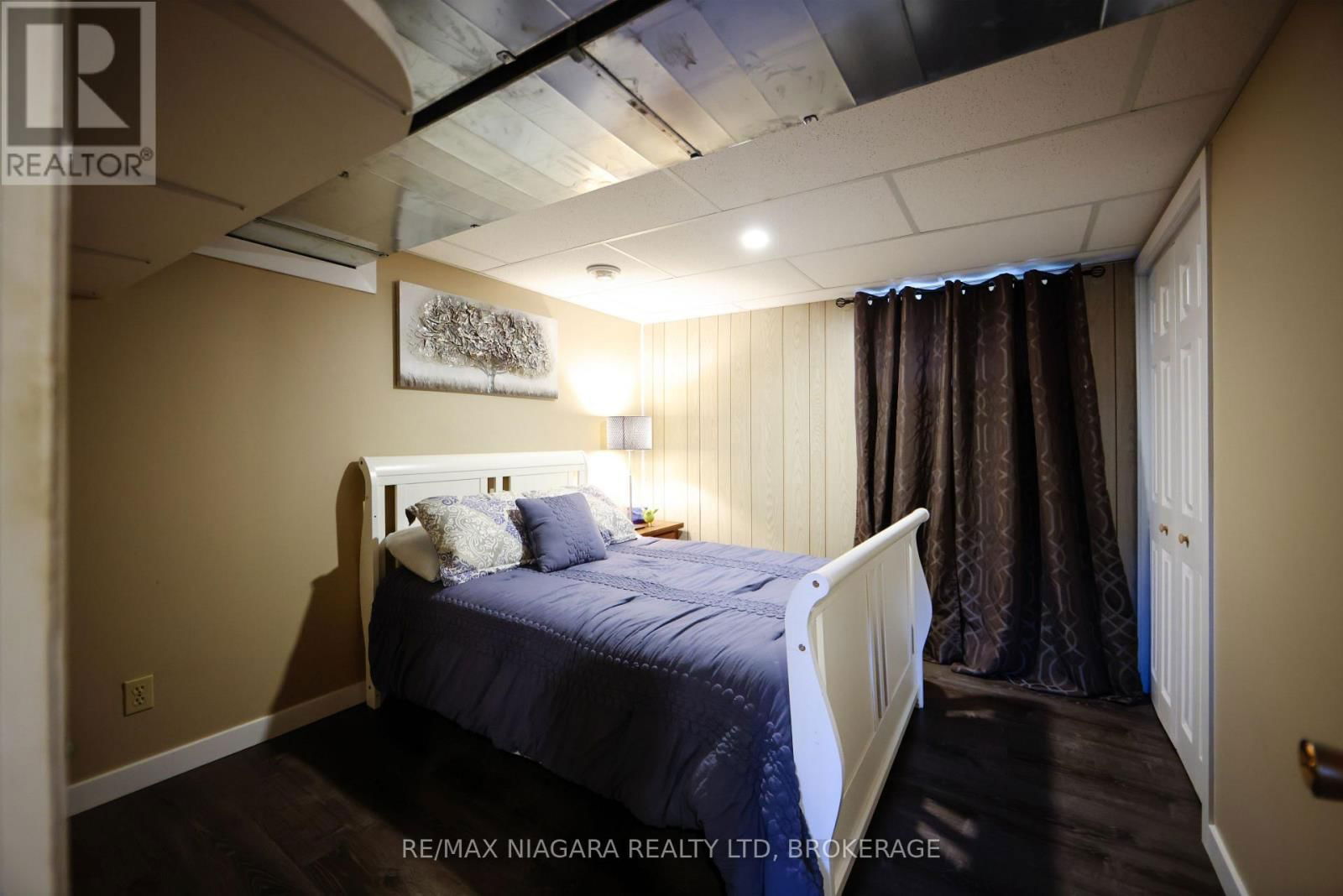 31 SPRUCE DRIVE Image 23