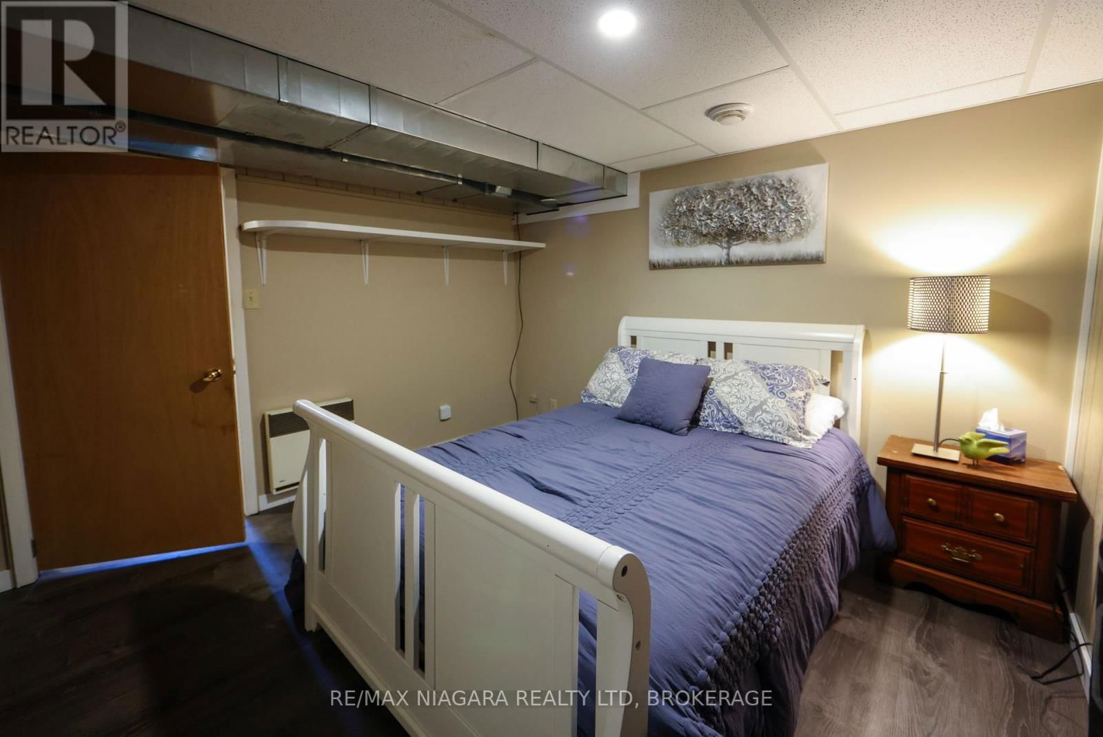 31 SPRUCE DRIVE Image 24