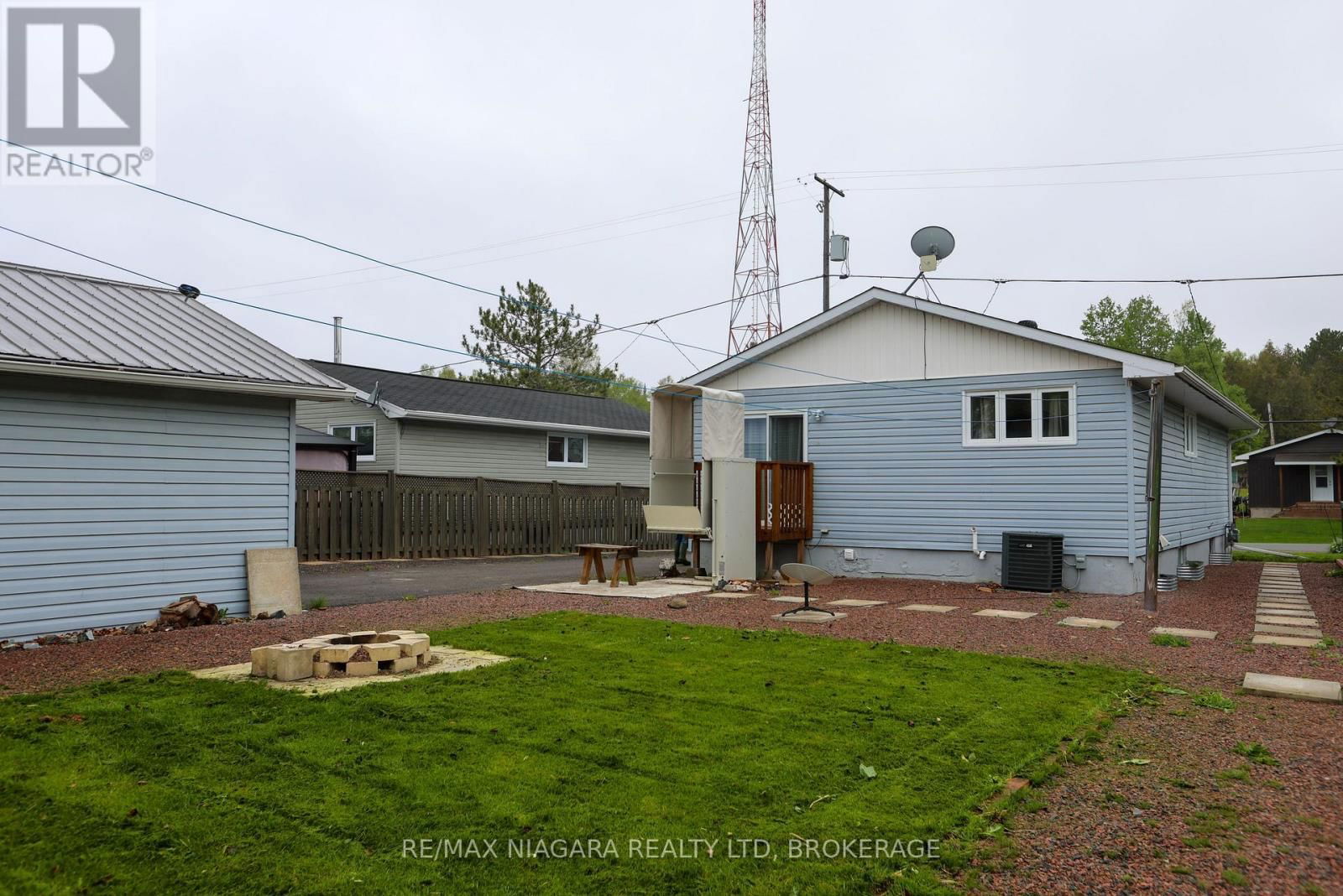 31 SPRUCE DRIVE Image 30