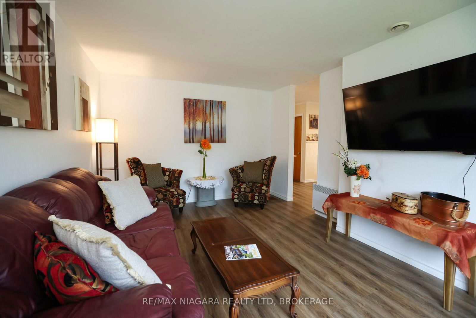 31 SPRUCE DRIVE Image 8