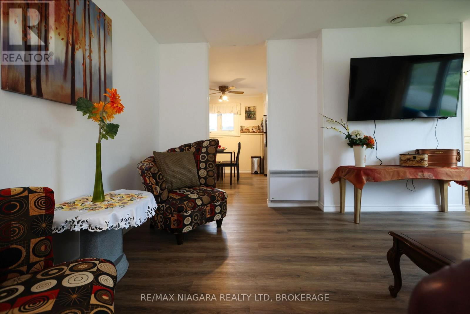 31 SPRUCE DRIVE Image 9