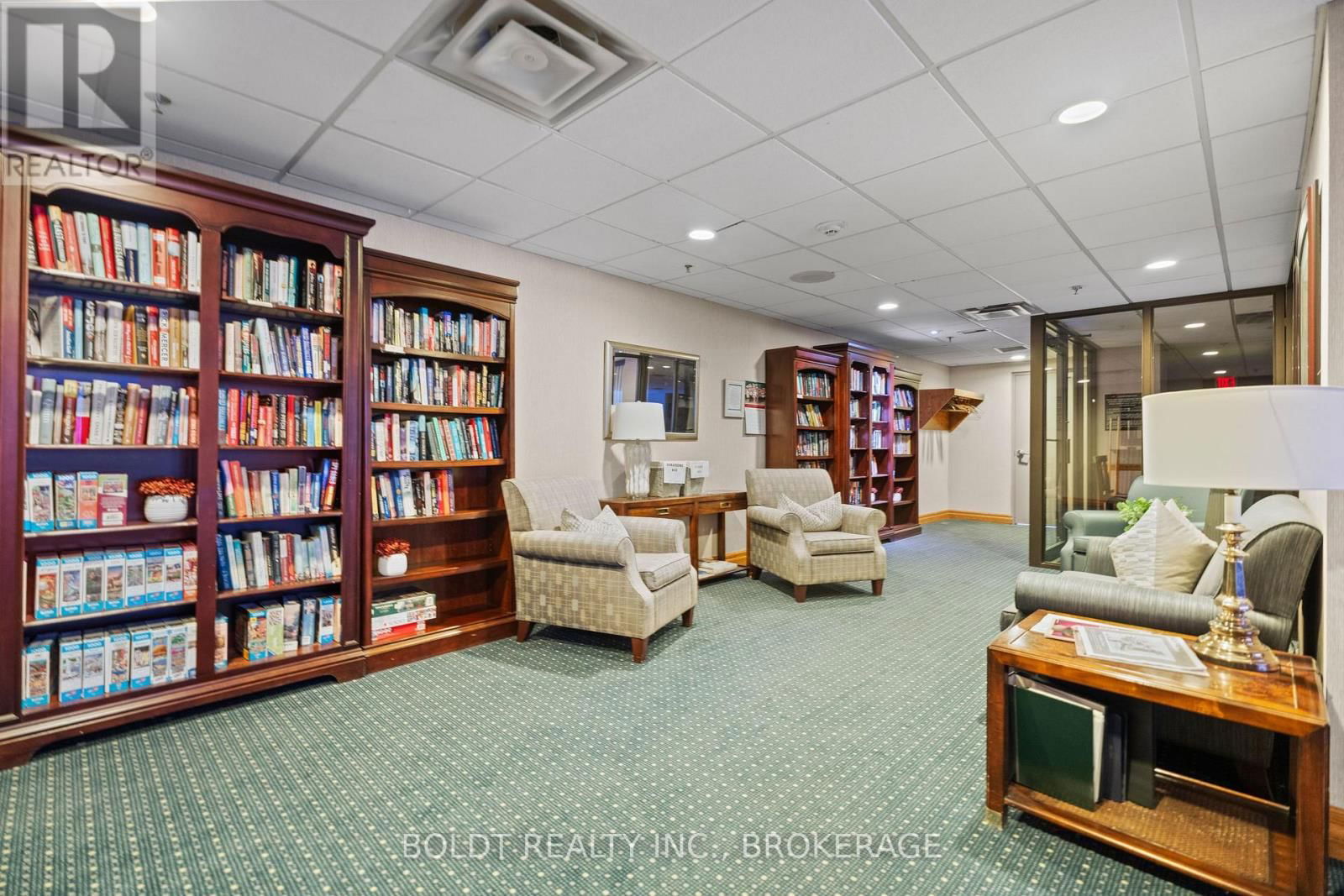 603 - 3 TOWERING HEIGHTS BOULEVARD Image 27
