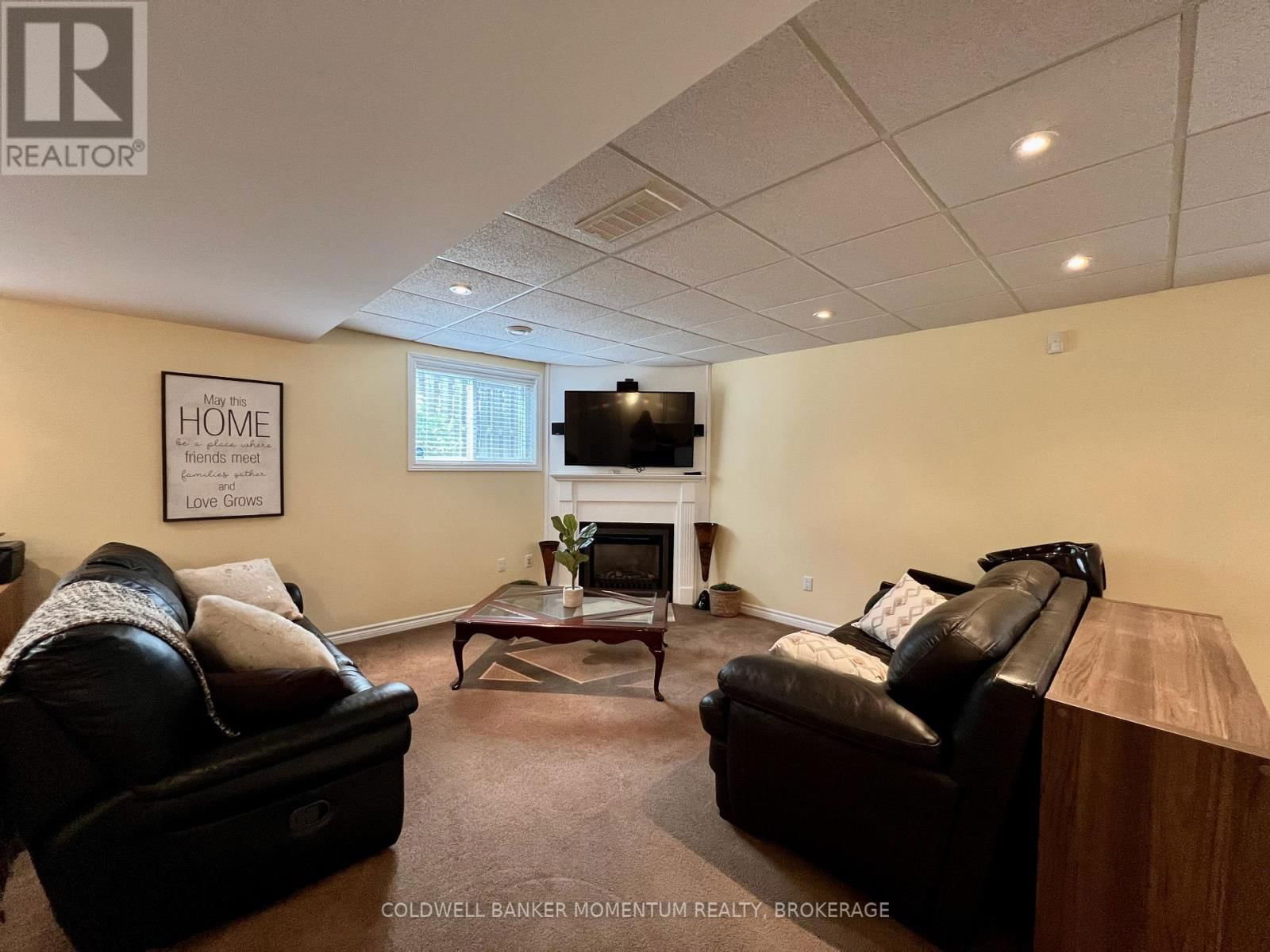 6296 PARKSIDE ROAD Image 34
