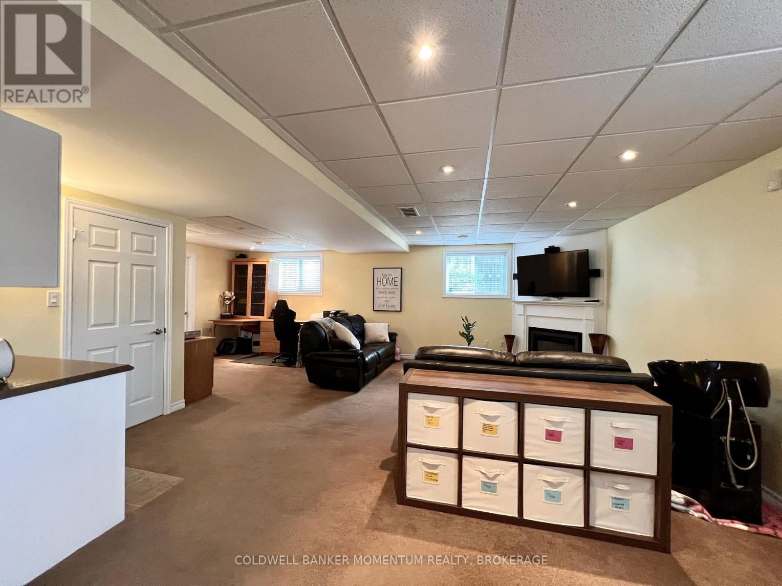6296 PARKSIDE ROAD Image 44