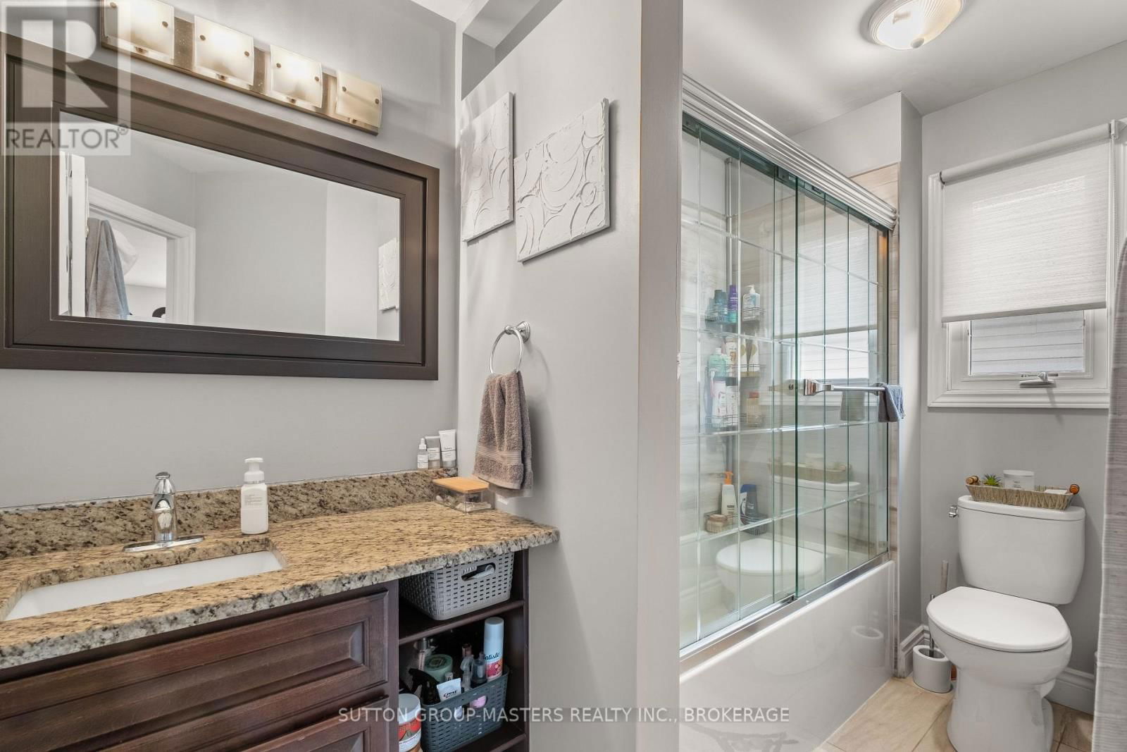 377 BOXWOOD STREET Image 20