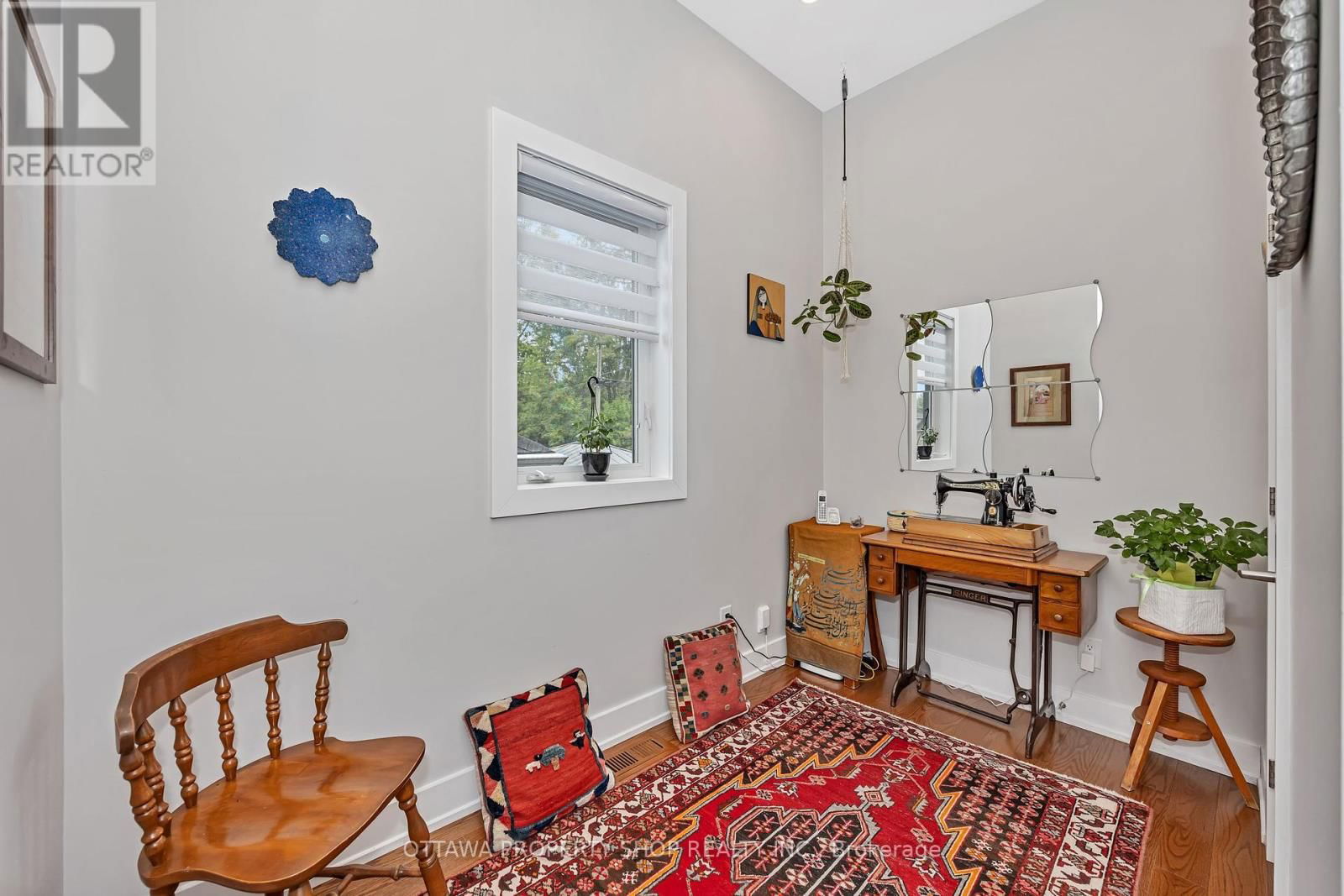 1355 MORY STREET Image 15