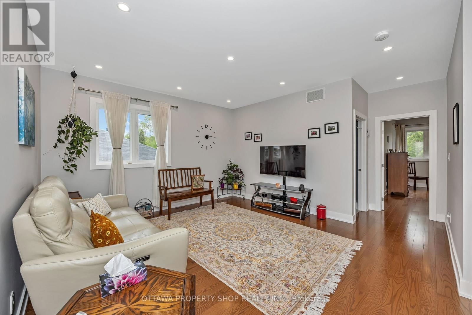 1355 MORY STREET Image 19